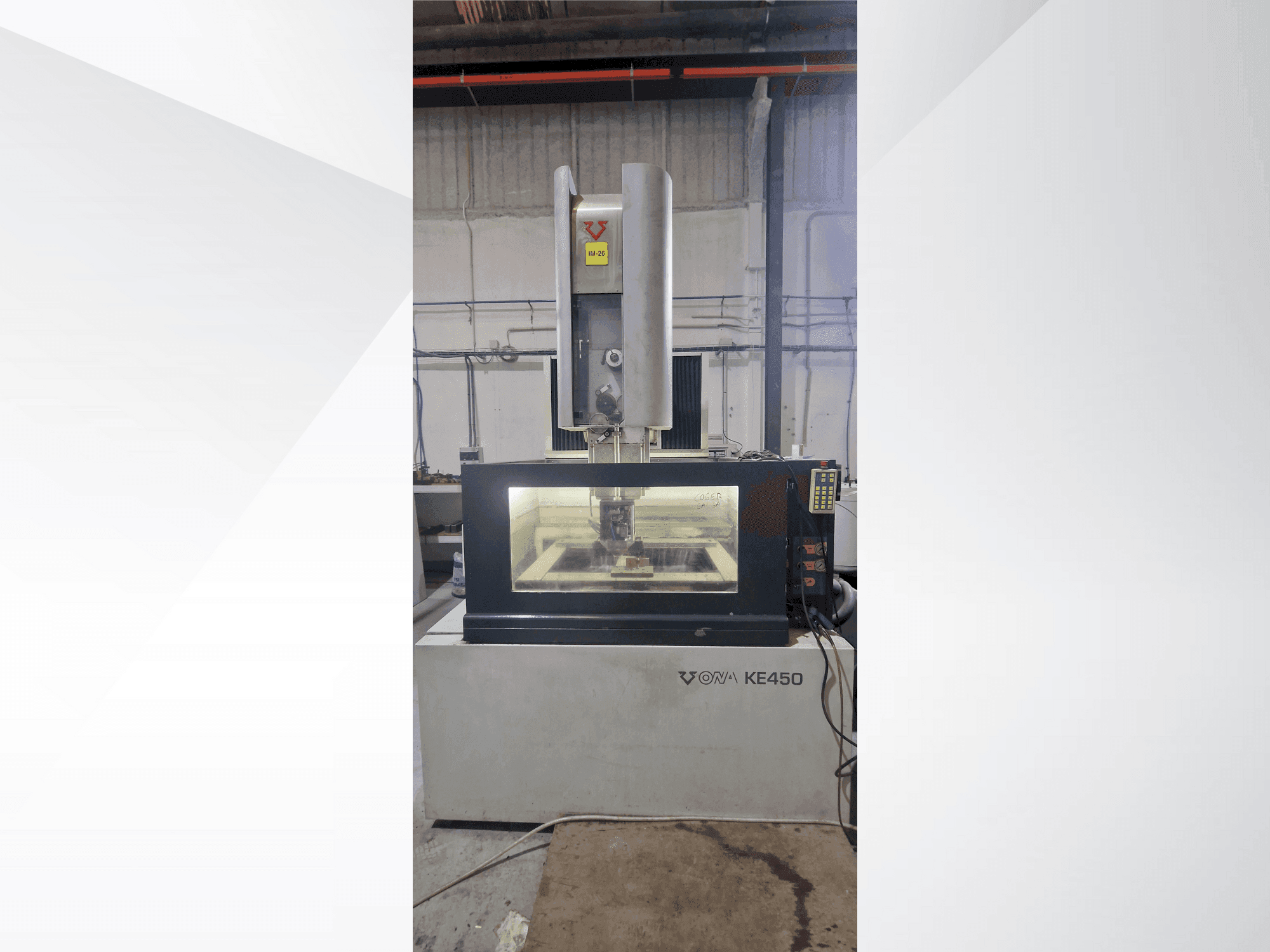 Vooraanzicht van ONA KE 450 machine