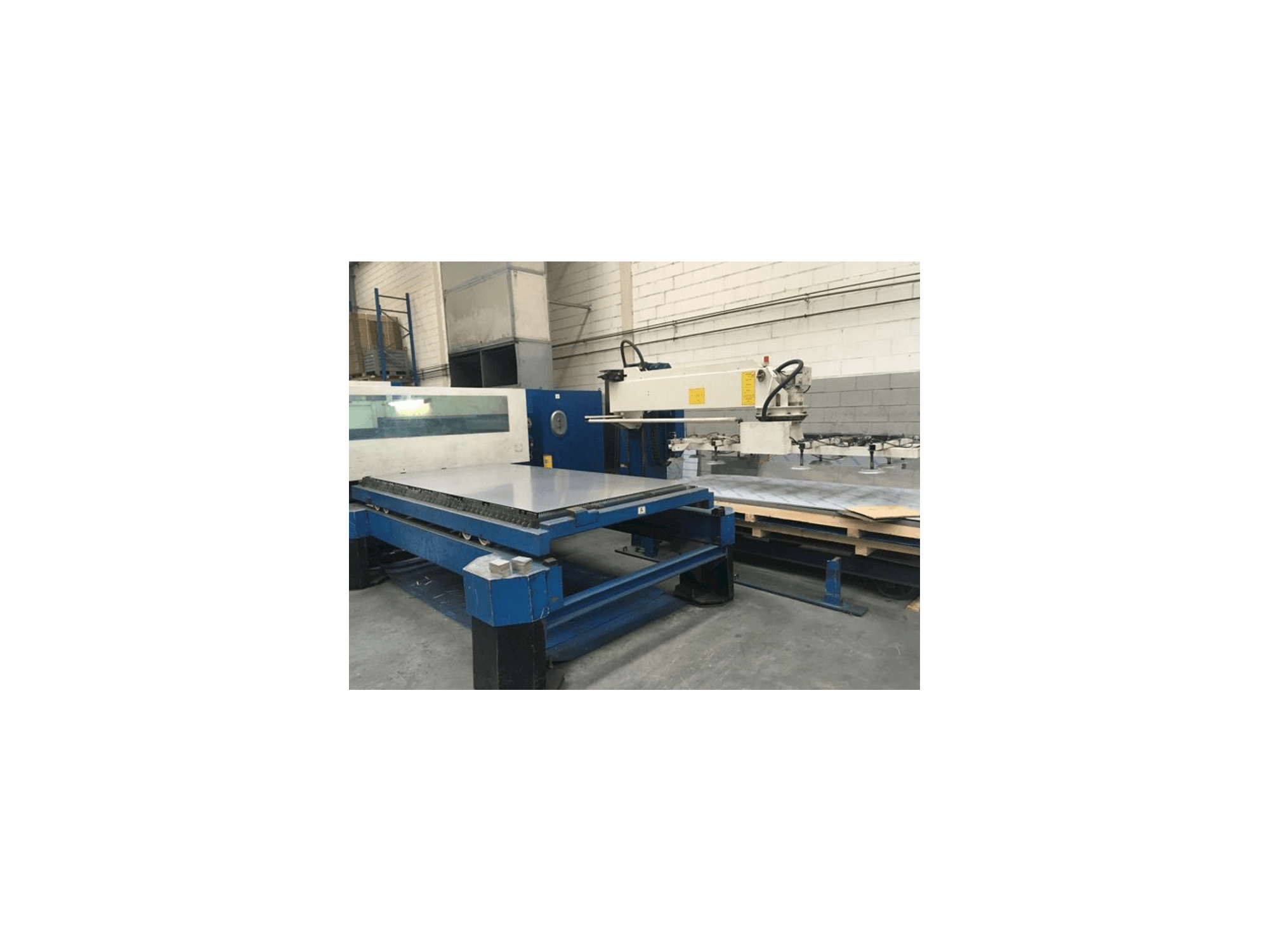 Vooraanzicht van Trumpf Trumatic L3050 machine