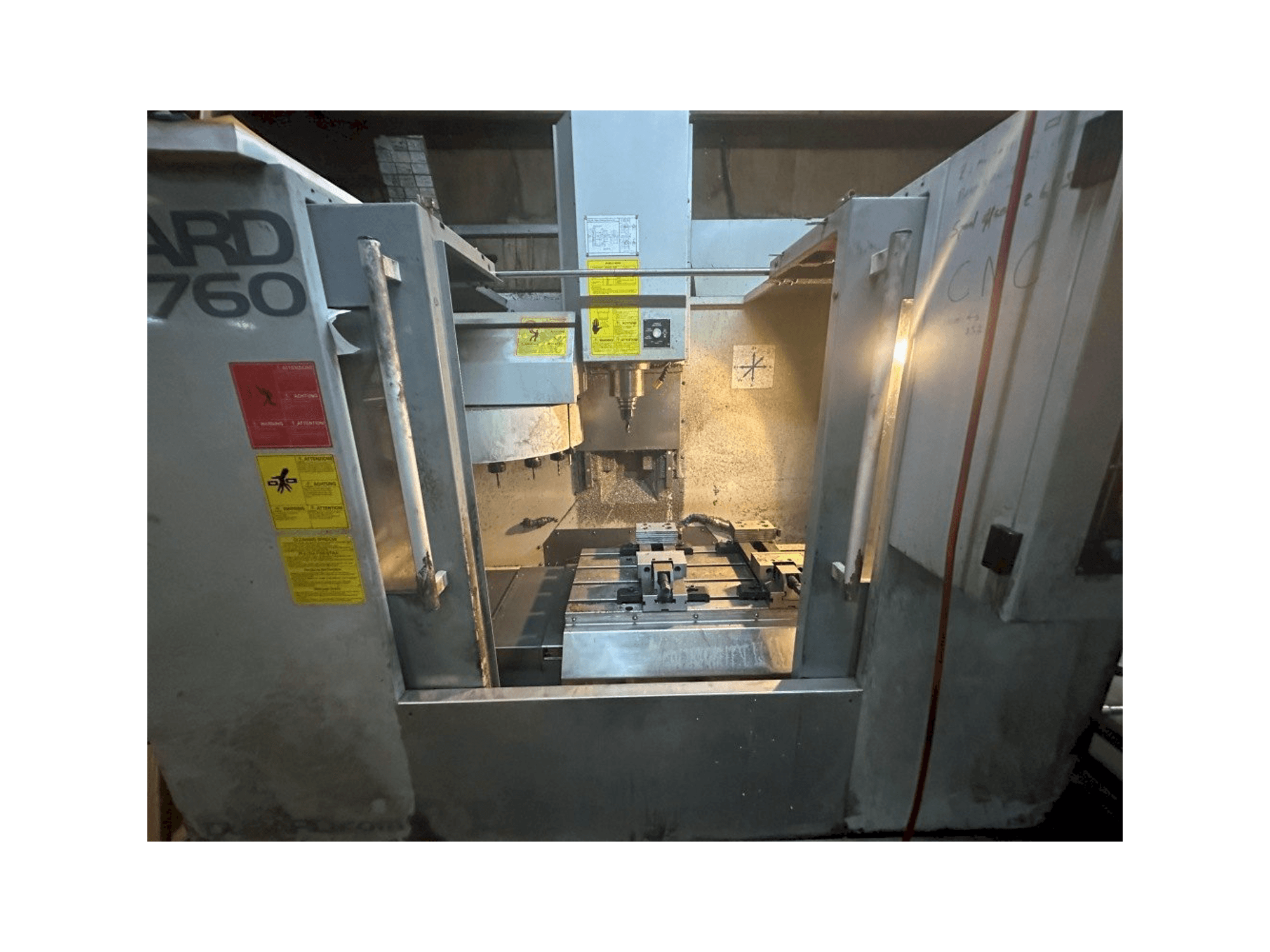 Vooraanzicht van Dugard Eagle ECO 760 machine