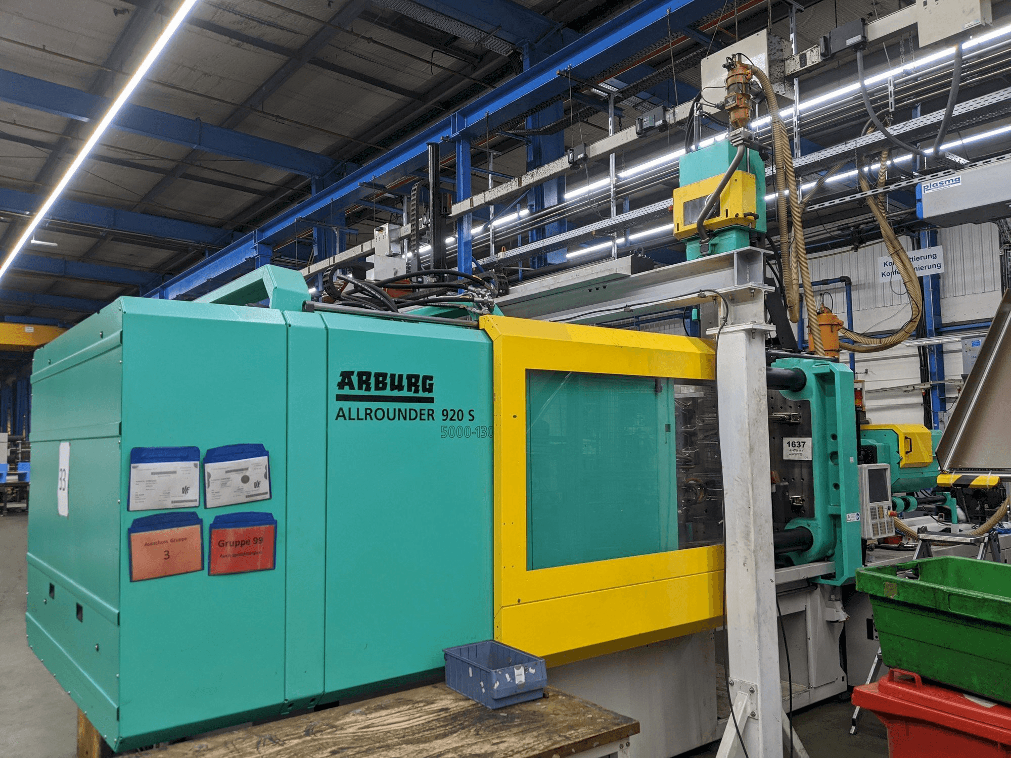 Vooraanzicht van Arburg ALLROUNDER 920 S 5000 - 1300 / 400 machine