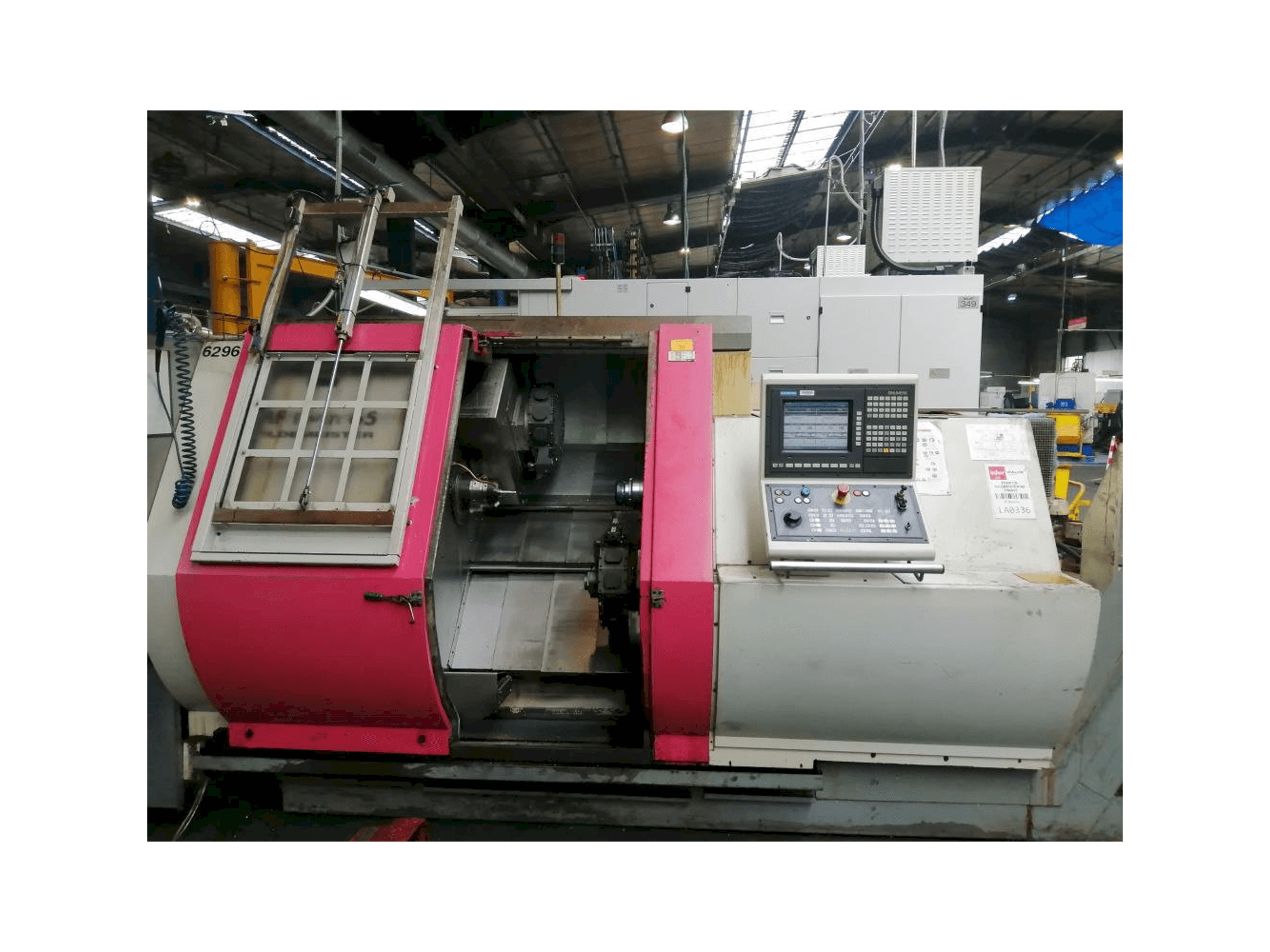 Vooraanzicht van Gildemeister MF twin 65 machine