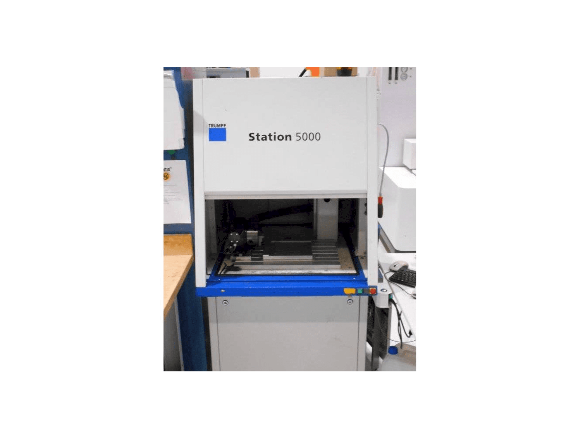 Vooraanzicht van Trumpf TruMark 5000 machine