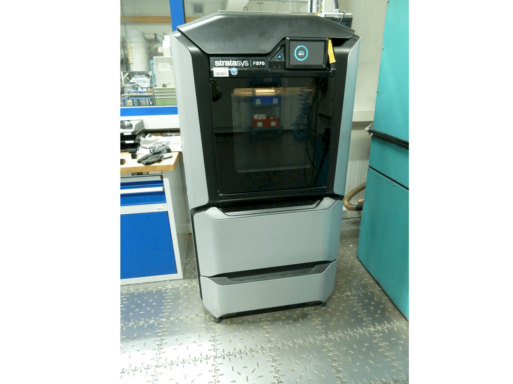 Vooraanzicht van Stratasys F370 machine