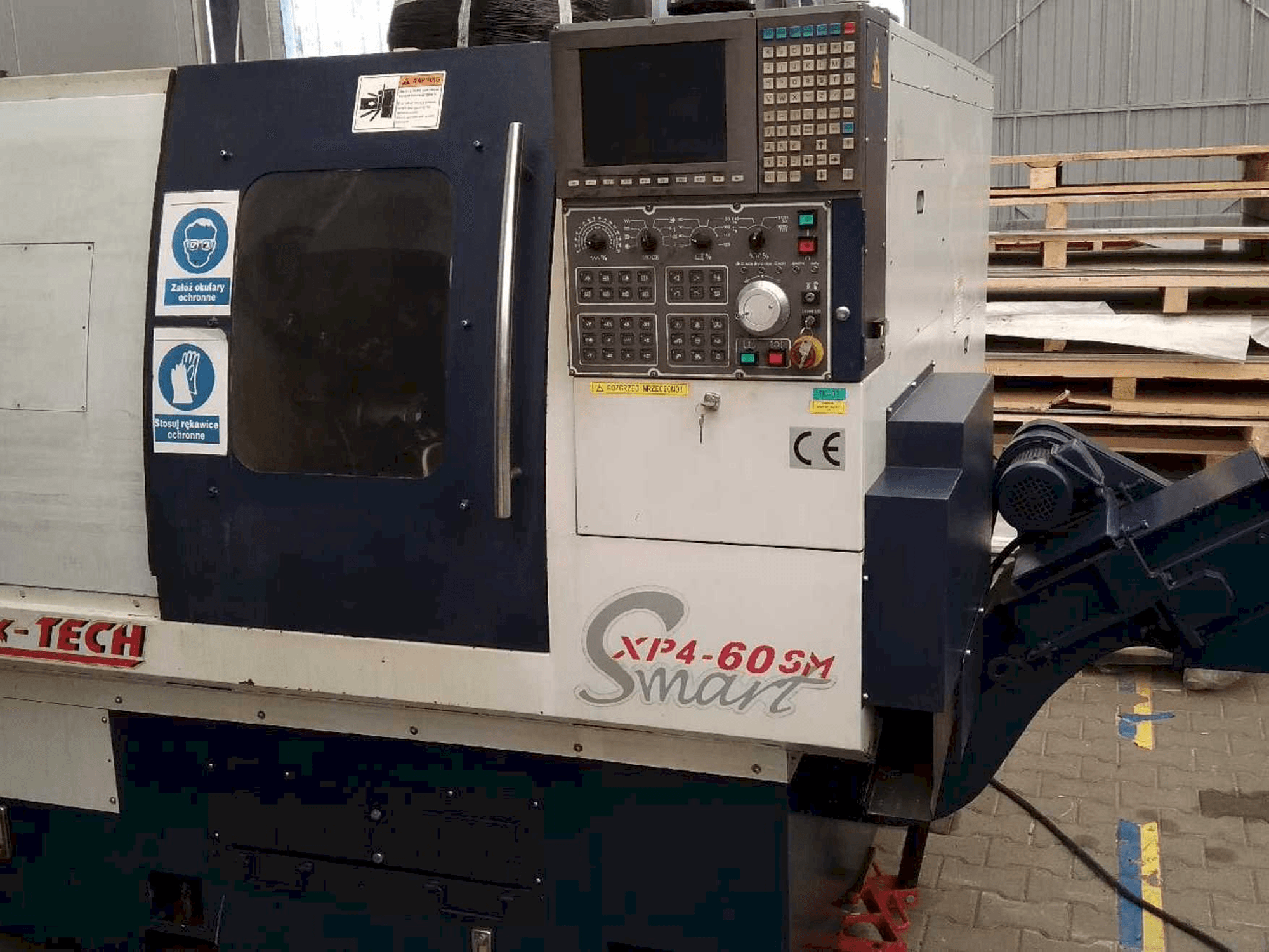 Vooraanzicht van Quick-Tech XP4-60SM machine