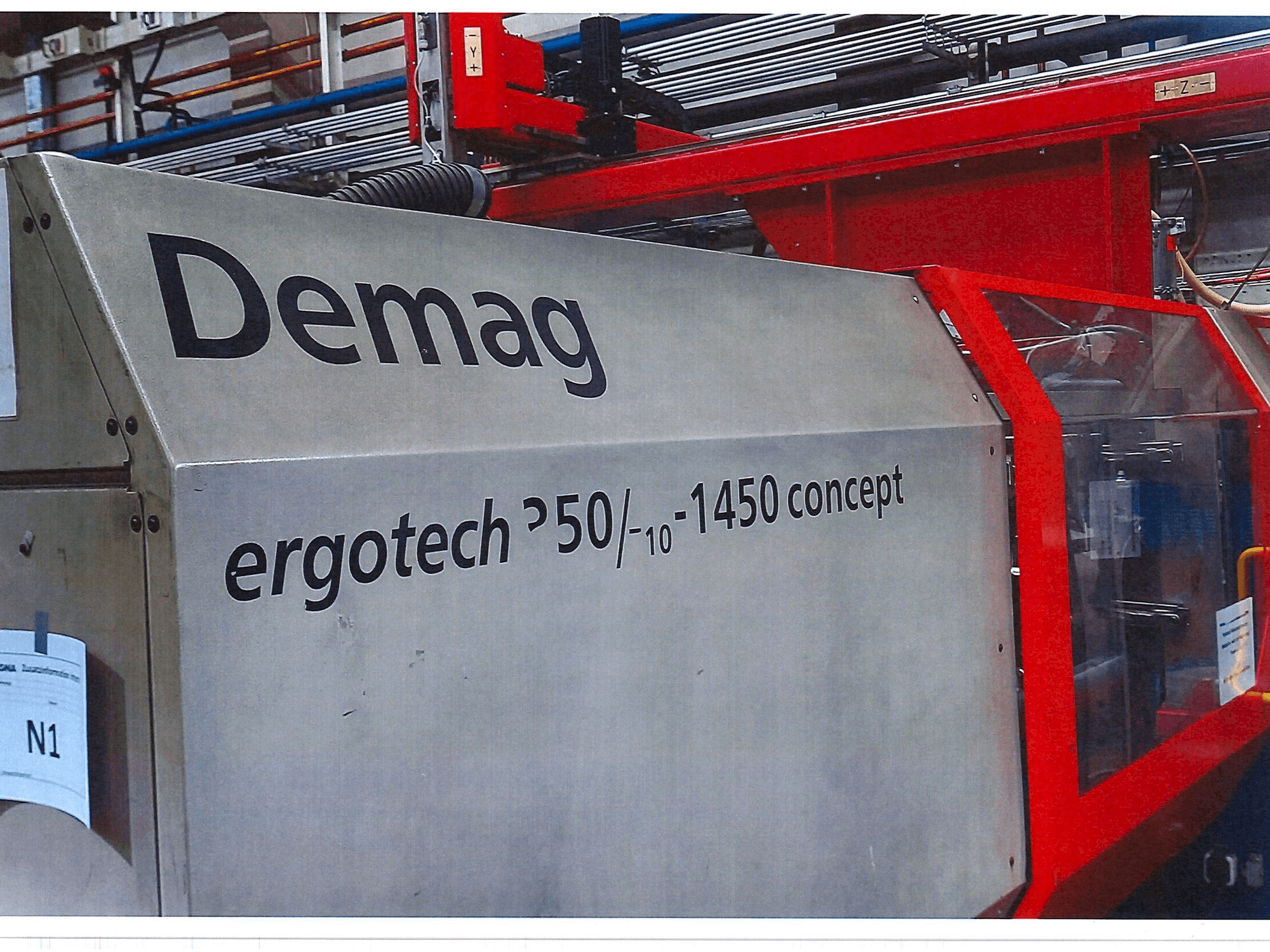 Vooraanzicht van DEMAG ergotech 350/710-1450 concept machine