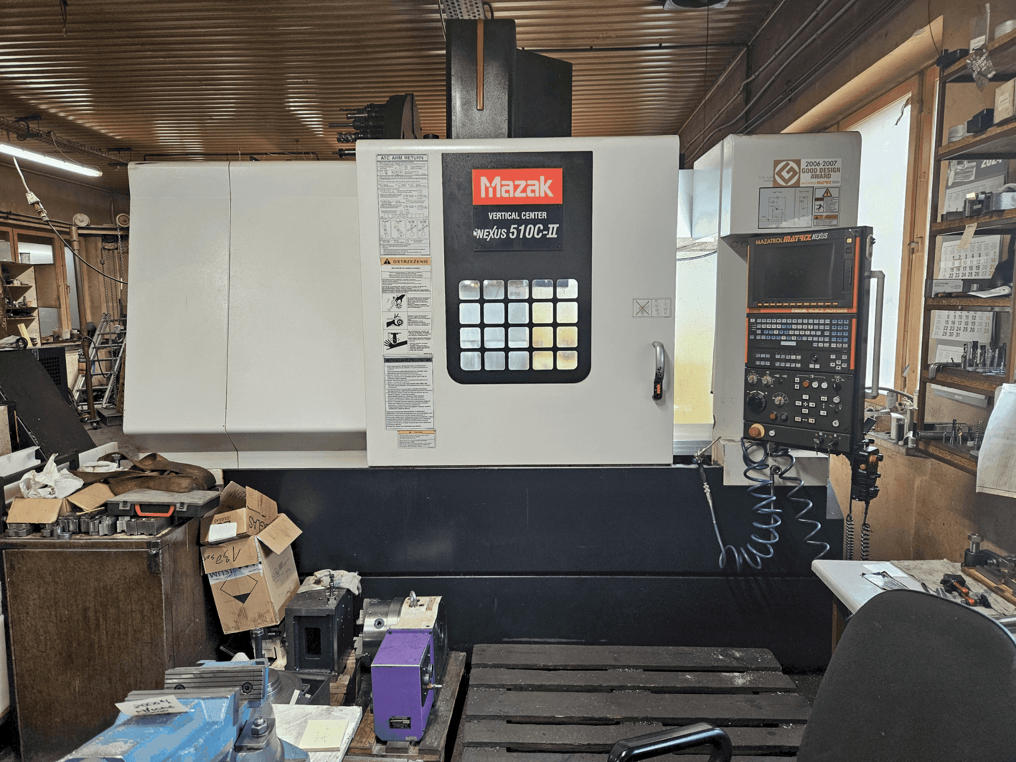 Vooraanzicht van Mazak NEXUS VCN 510C-II machine