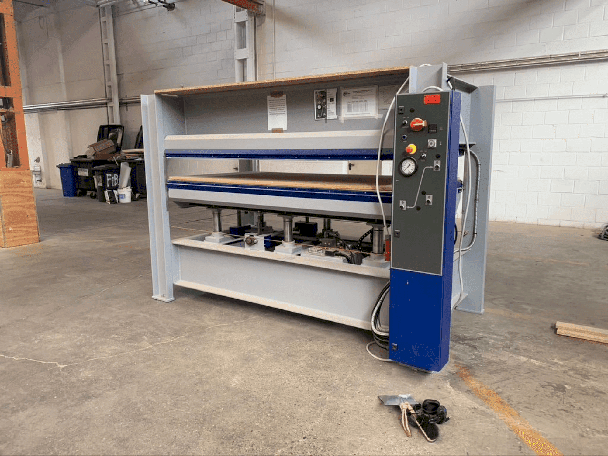 Vooraanzicht van FORMAT4 HVP Typ 4 machine