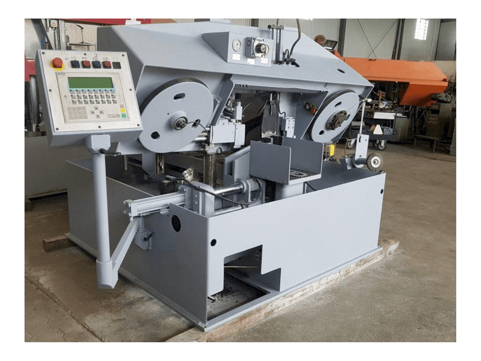 Vooraanzicht van FORTE SBA 271 machine