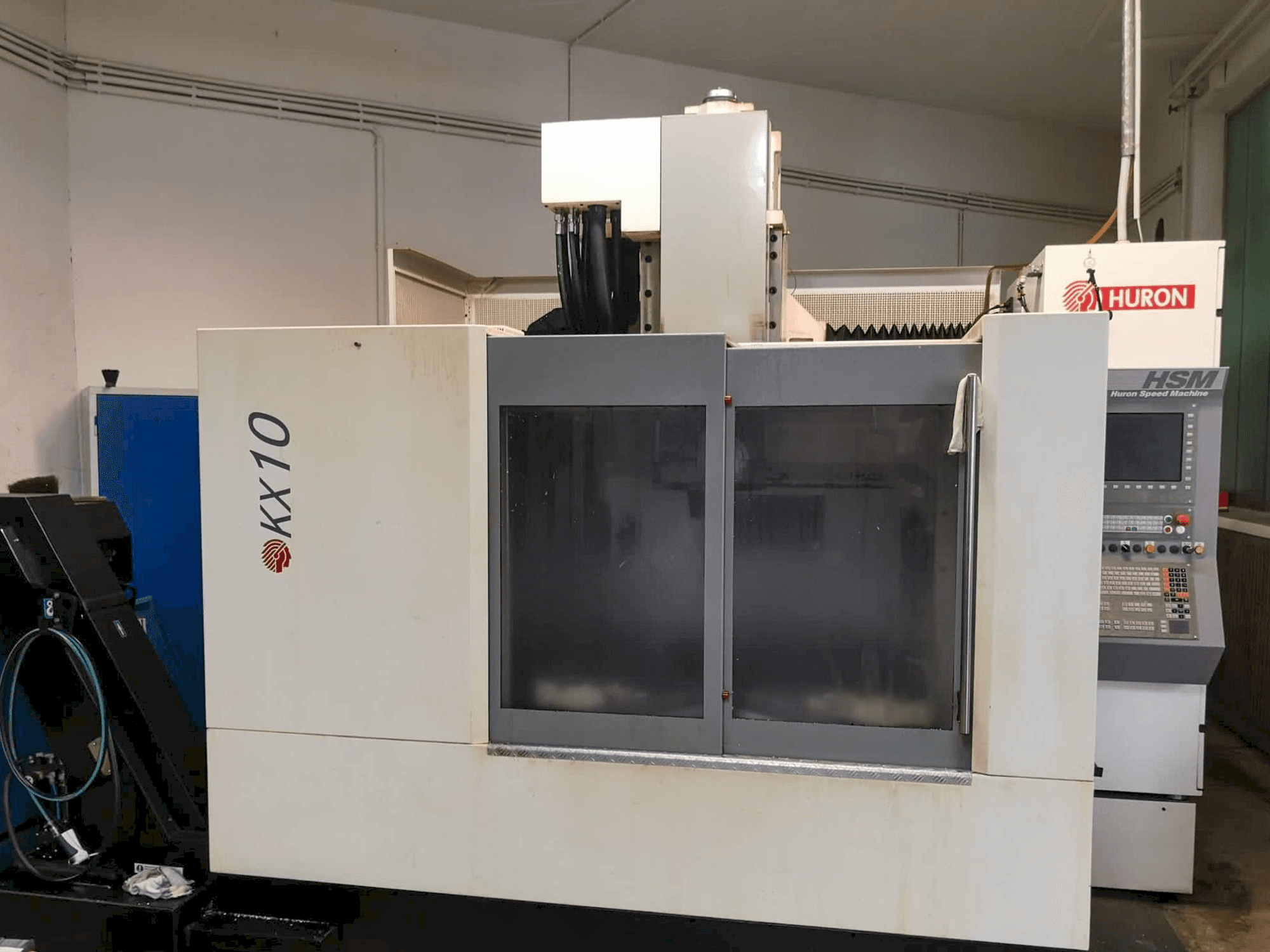 Vooraanzicht van Huron kx10 machine