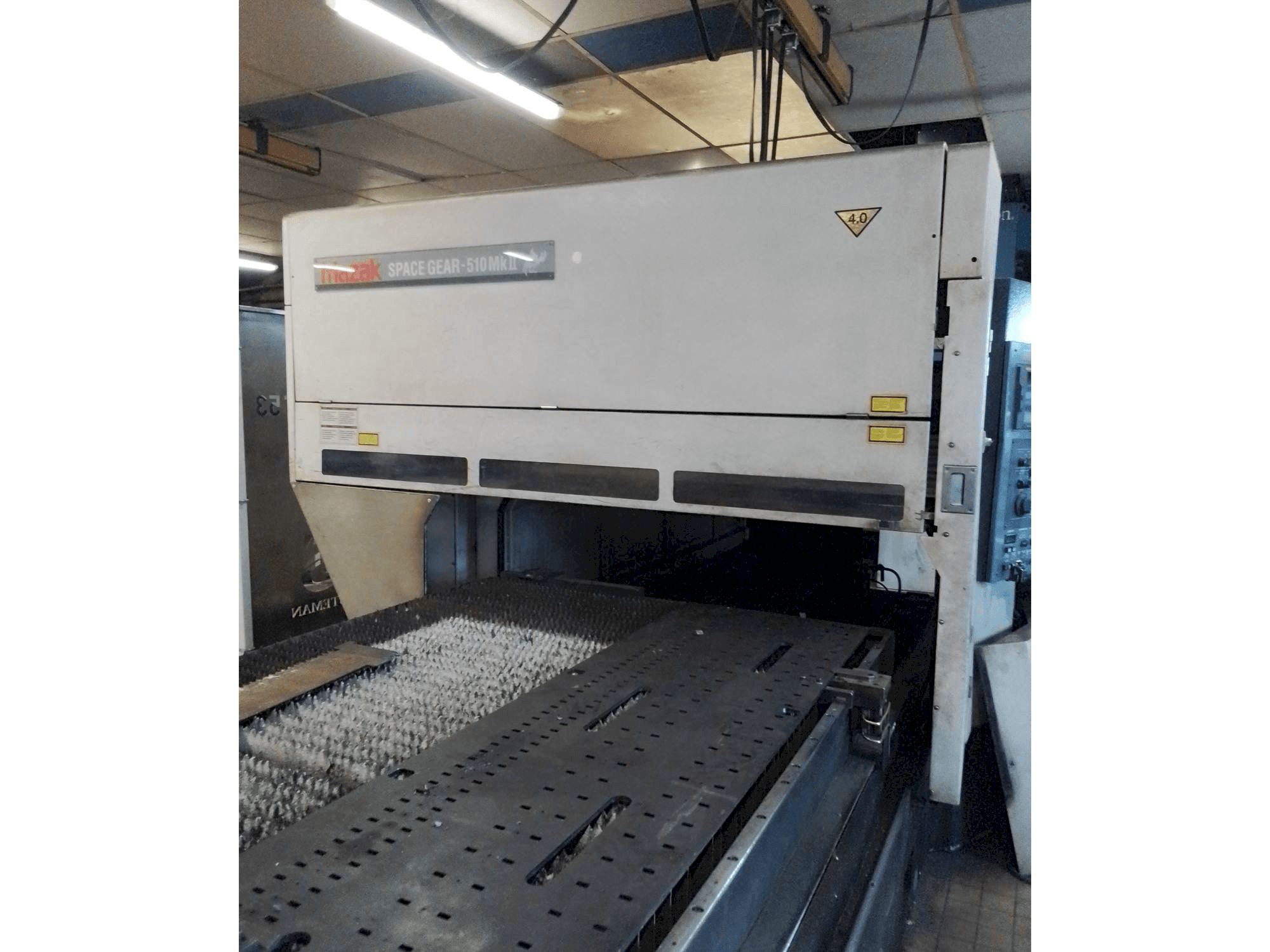 Vooraanzicht van Mazak SPACE GEAR-510MKII machine