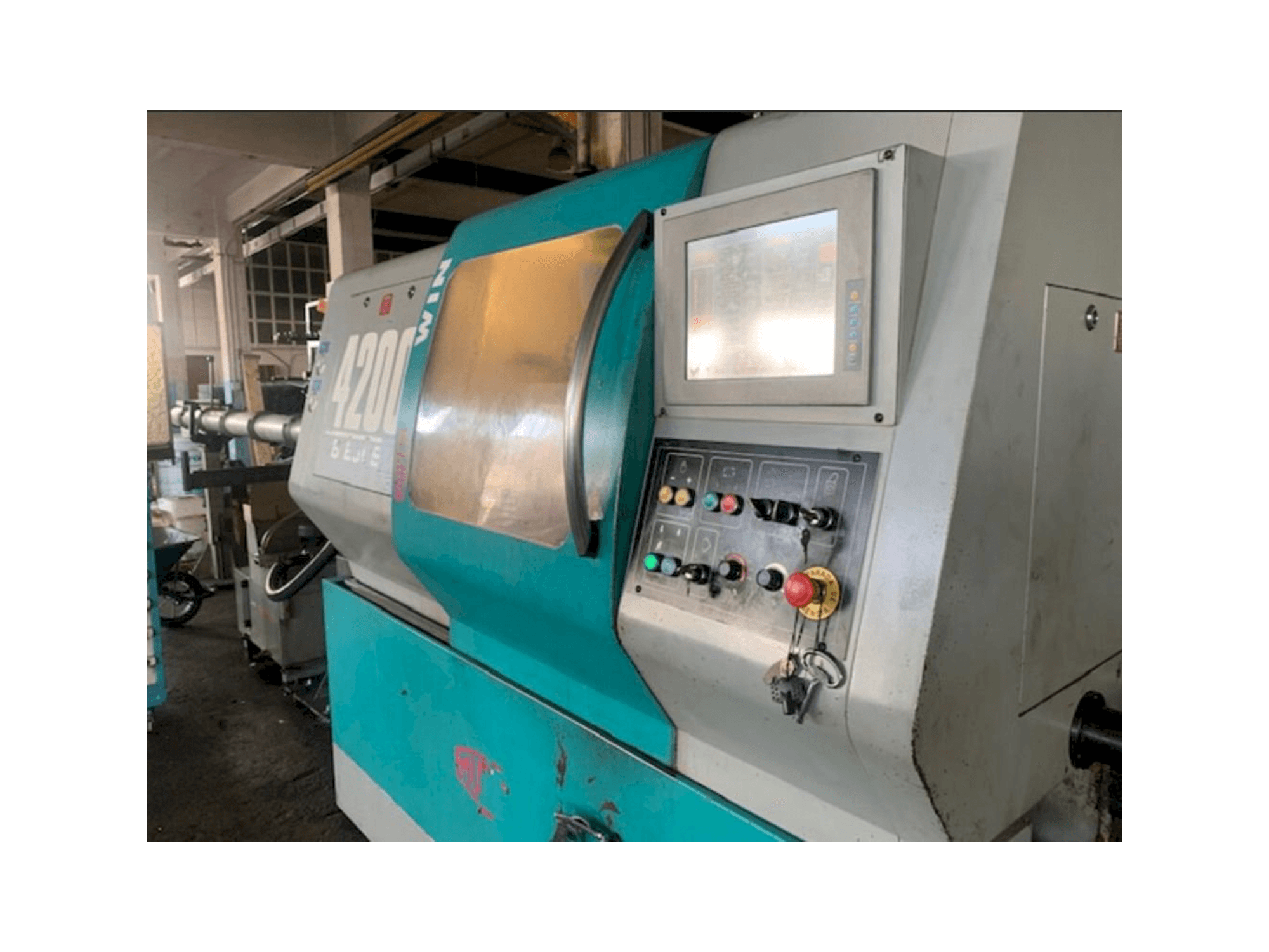 Vooraanzicht van Mupem Win 4200 machine