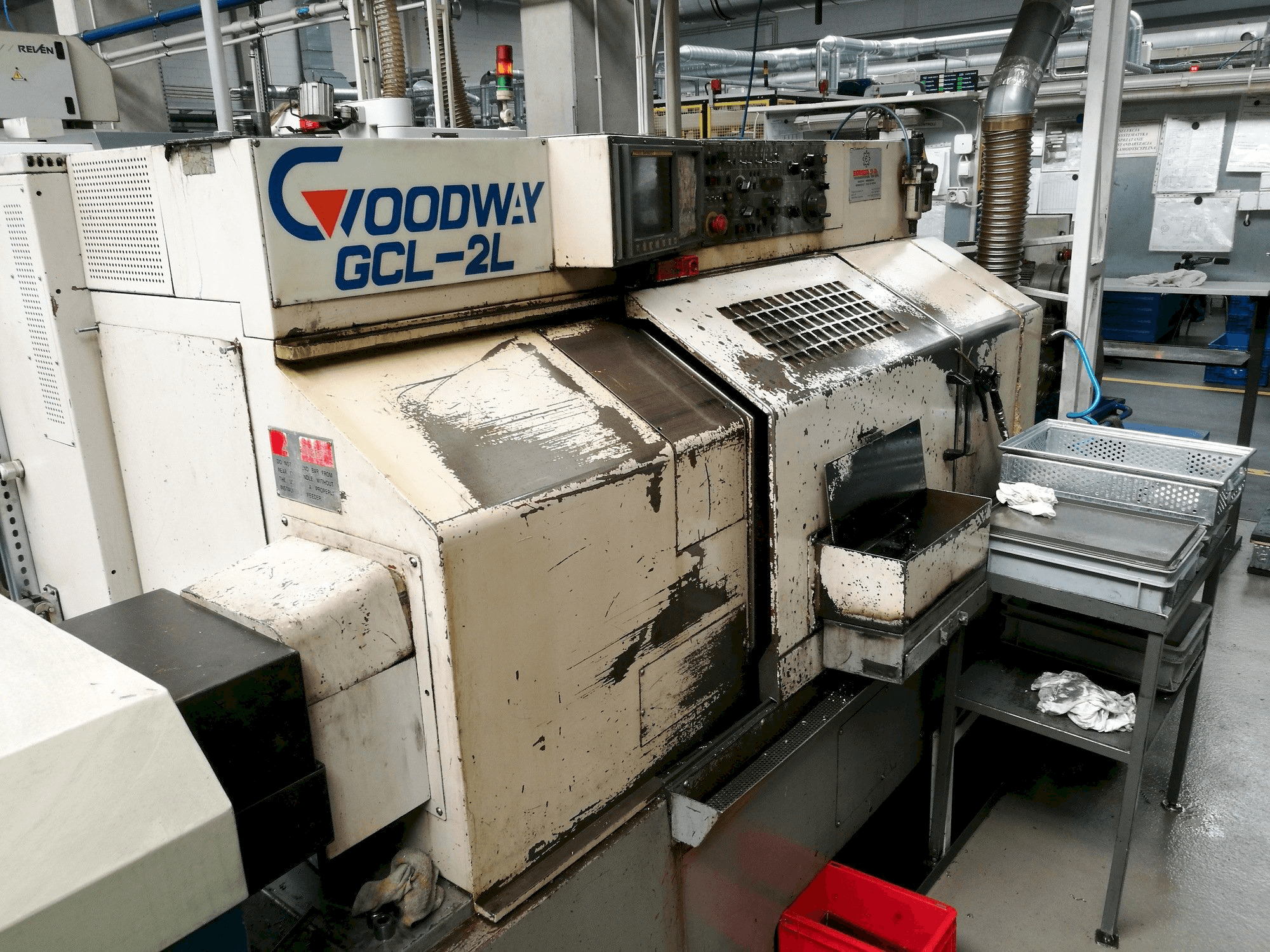 Vooraanzicht van Goodway GCL-2L machine