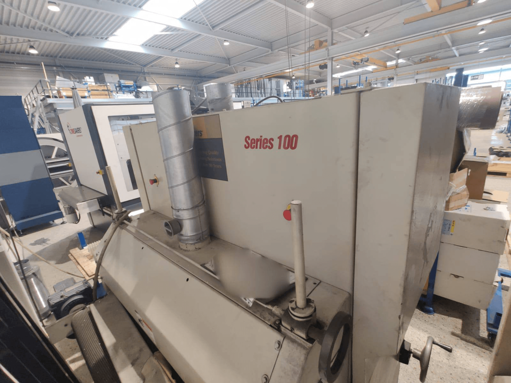 Vooraanzicht van TIMESAVERS series 100 143-20B machine