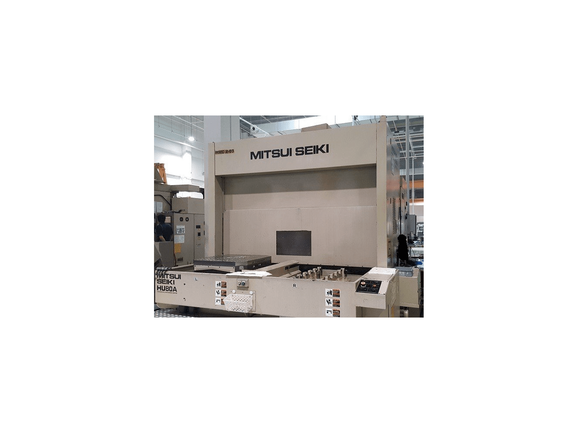 Vooraanzicht van Mitsui Seiki HU80A machine