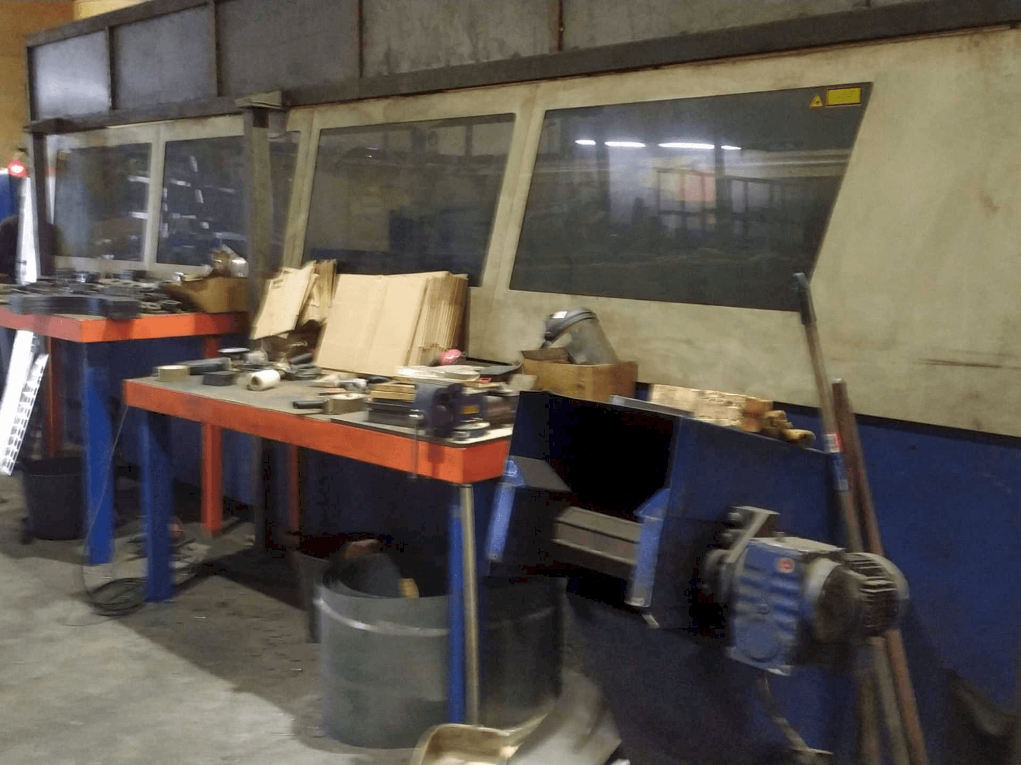 Vooraanzicht van Trumpf Trumatic L 4050 machine