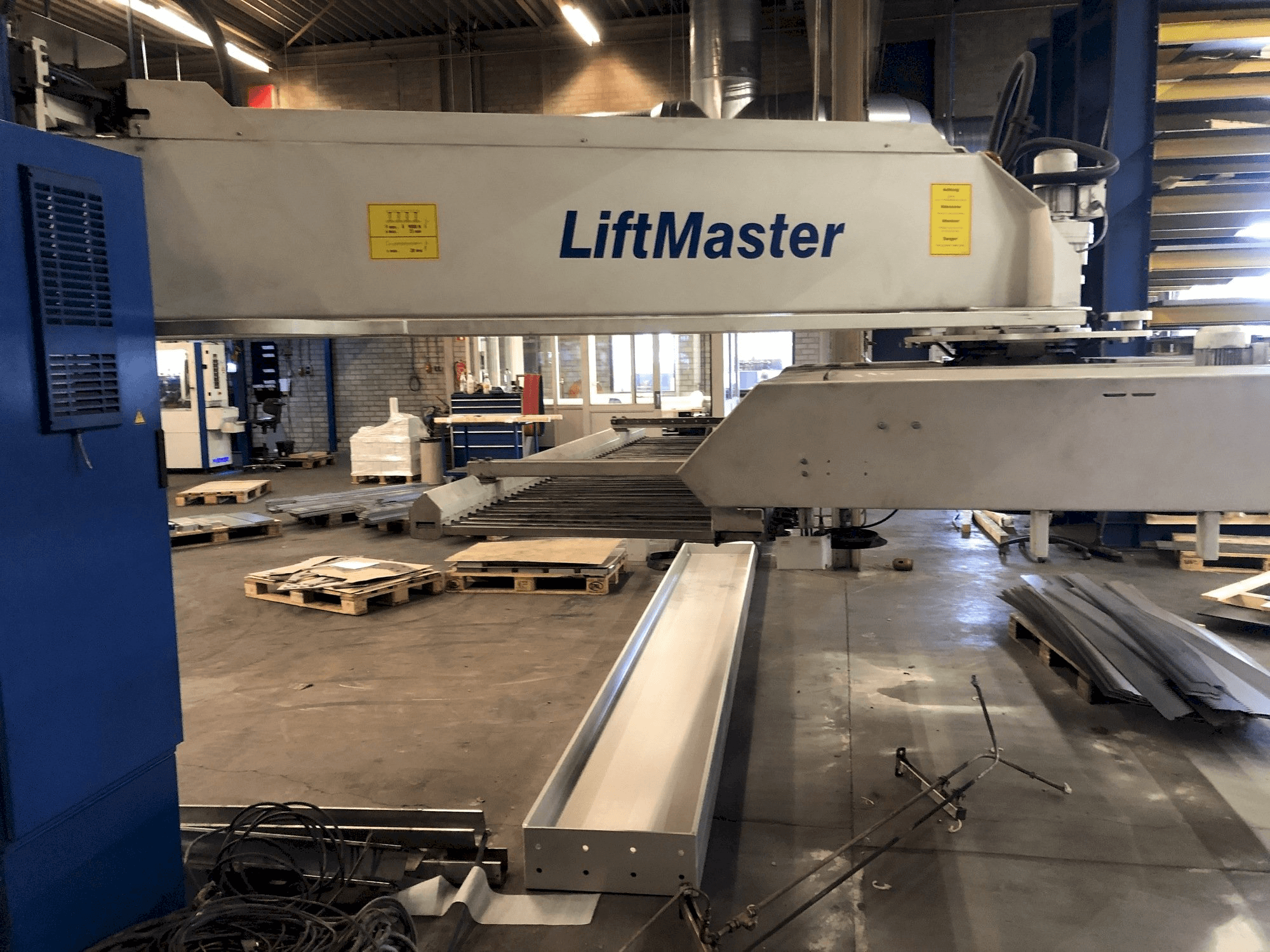Vooraanzicht van Trumpf Liftmaster machine