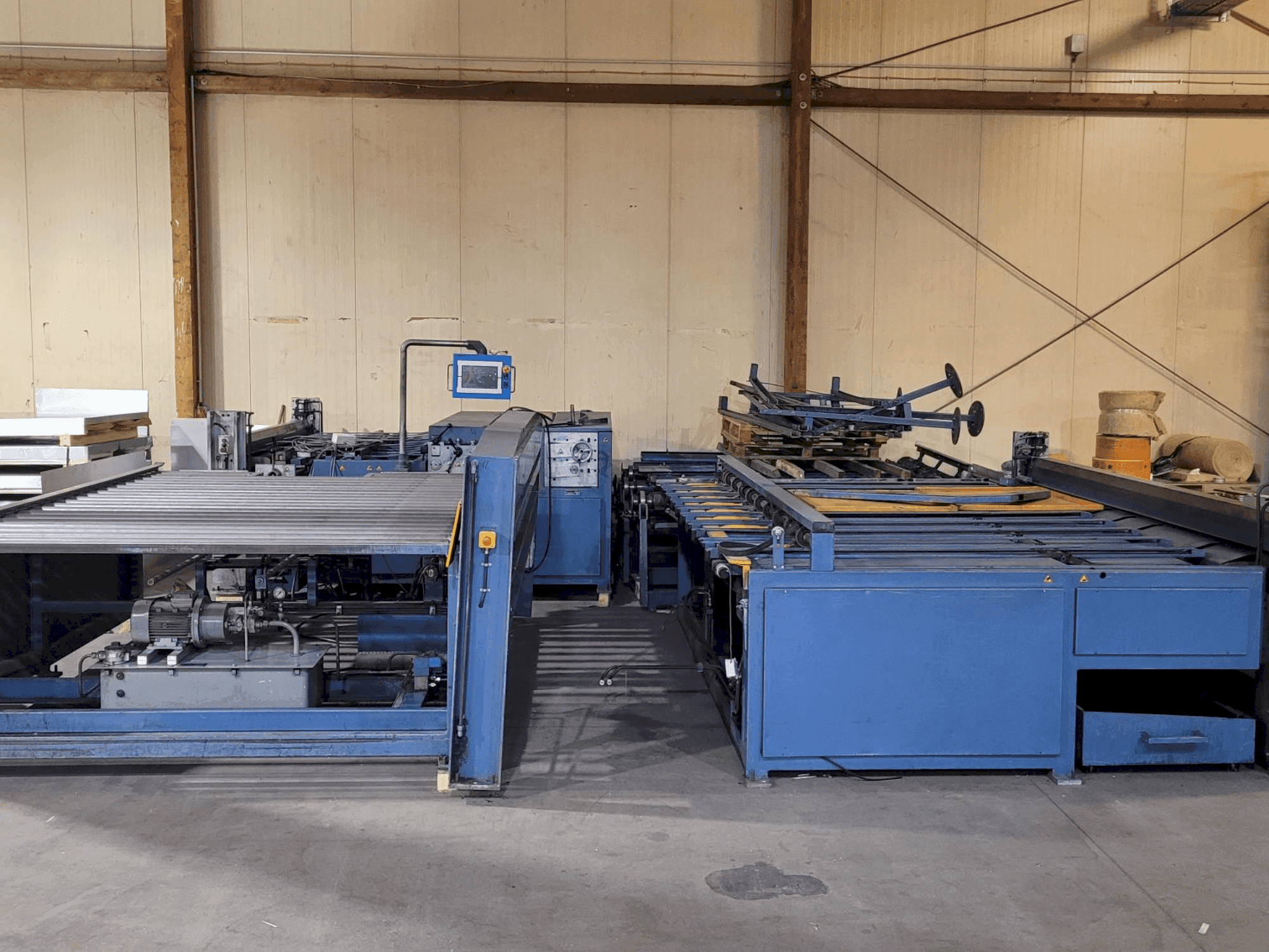 Vooraanzicht van TWIN SEAM KA 2000-3000 machine