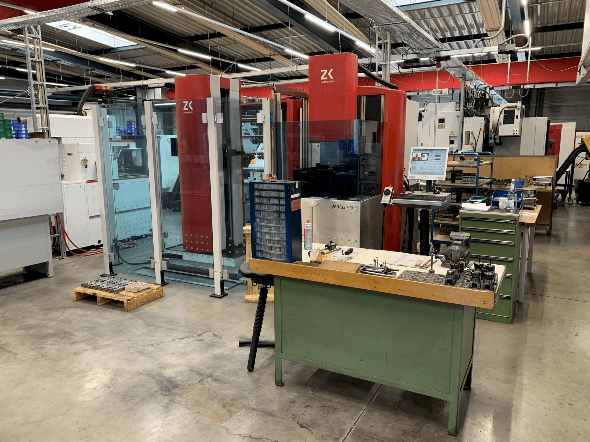 Vooraanzicht van ZK genius 700 machine