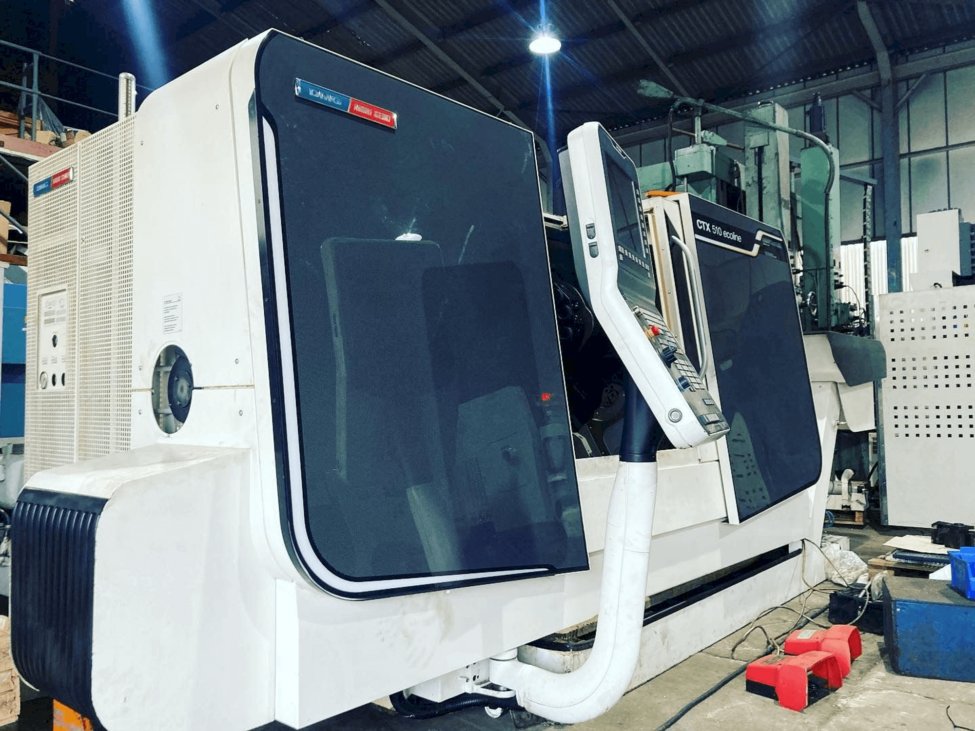 Linkerzijdeaanzicht van DMG Mori Seiki CTX 510 ECO machine
