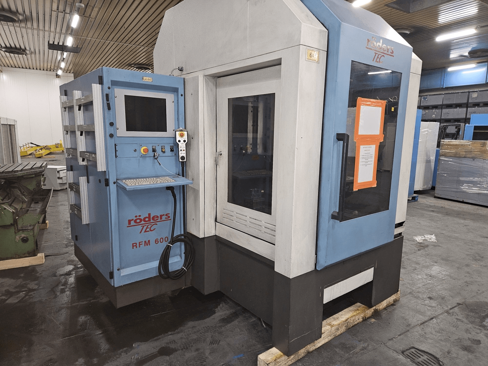 Vooraanzicht van RÖDERS RFM 600/2 machine