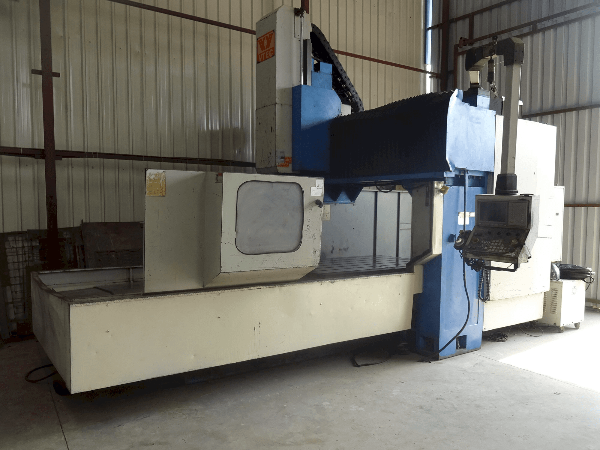 Vooraanzicht van Vision Wide VB-2015 machine