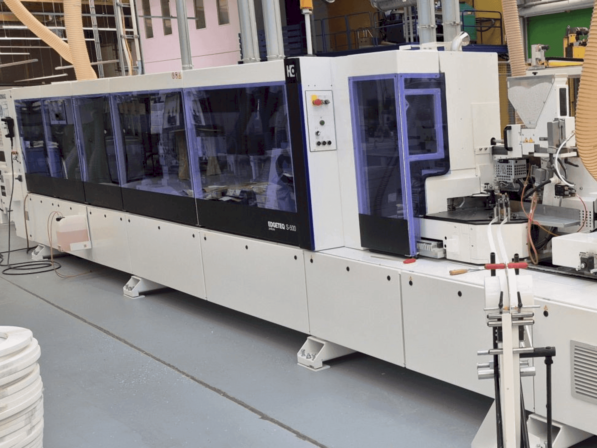Vooraanzicht van HOMAG EDGETEC S-500 machine