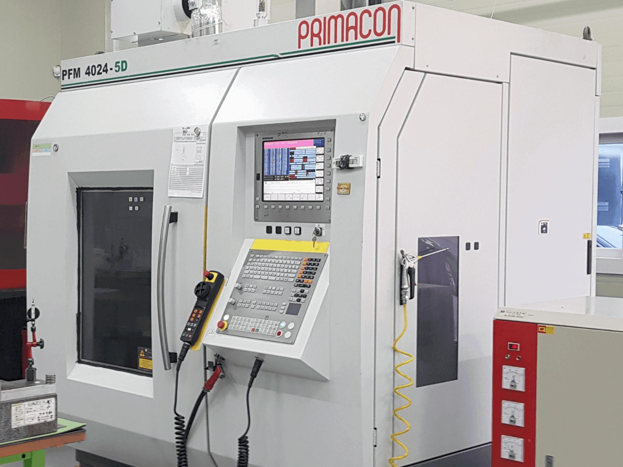 Vooraanzicht van PRIMACON PFM 4024 machine