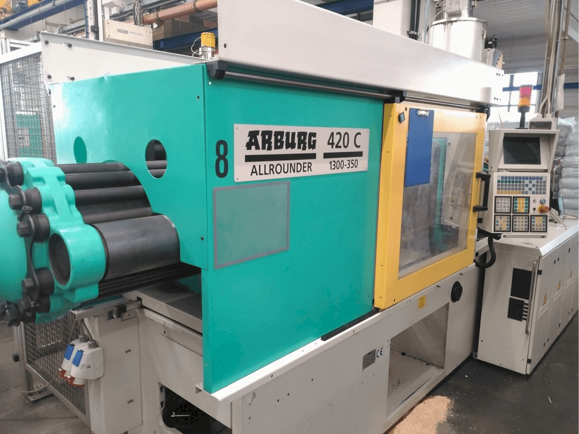 Vooraanzicht van Arburg 420 C 1300-350 machine