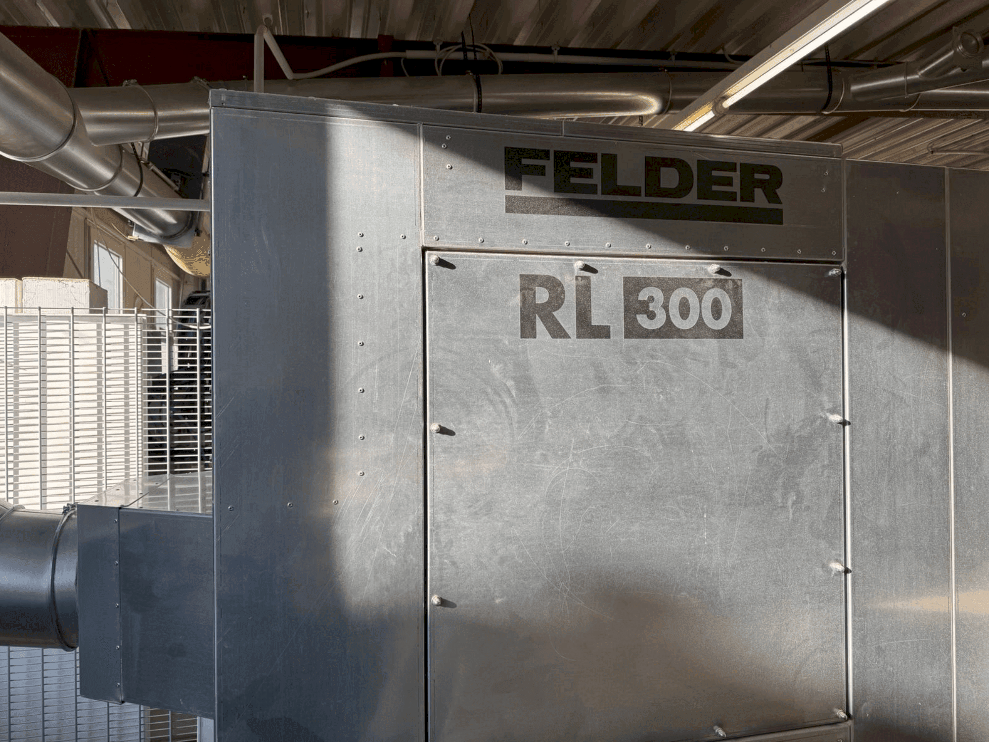 Vooraanzicht van FELDER FELDER RL 300 machine