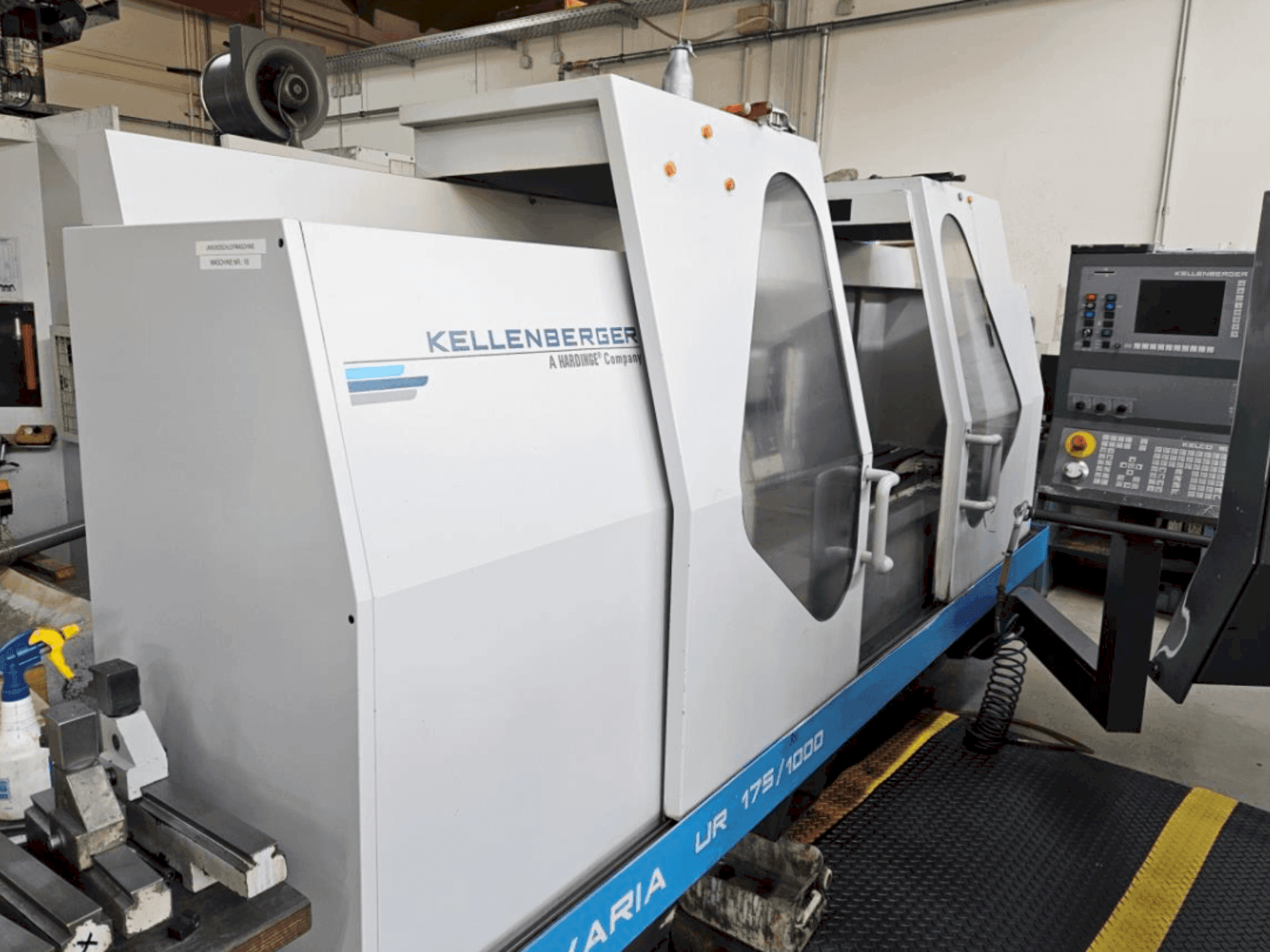 Vooraanzicht van KELLENBERGER Kel-Varia UR 175/1000 machine