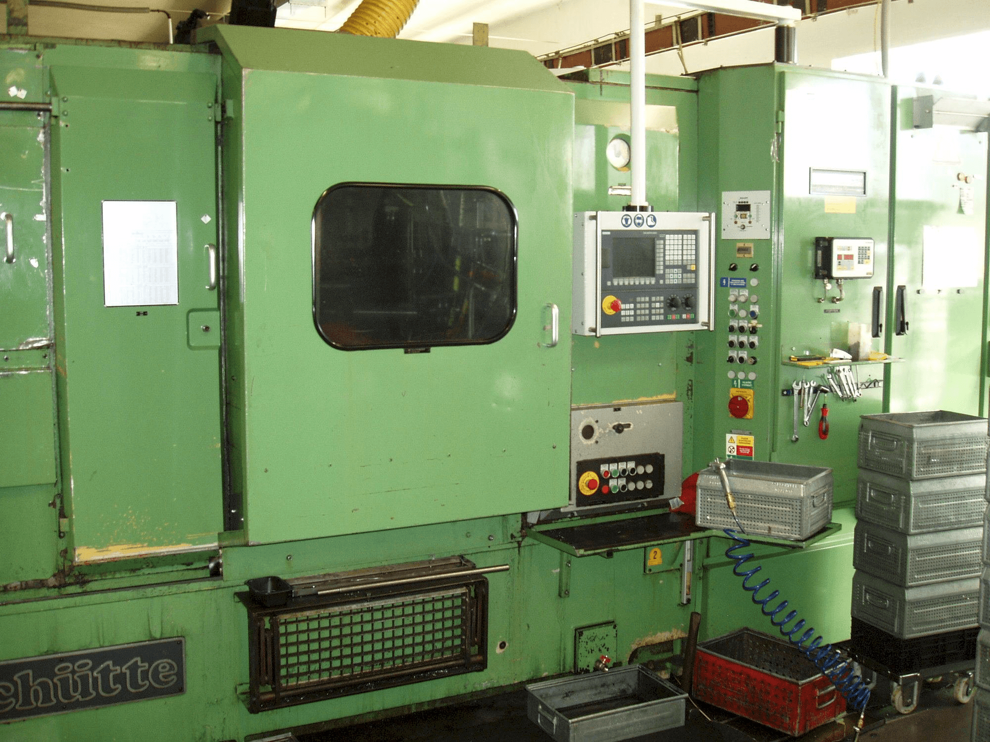 Vooraanzicht van Schuette SF81 machine