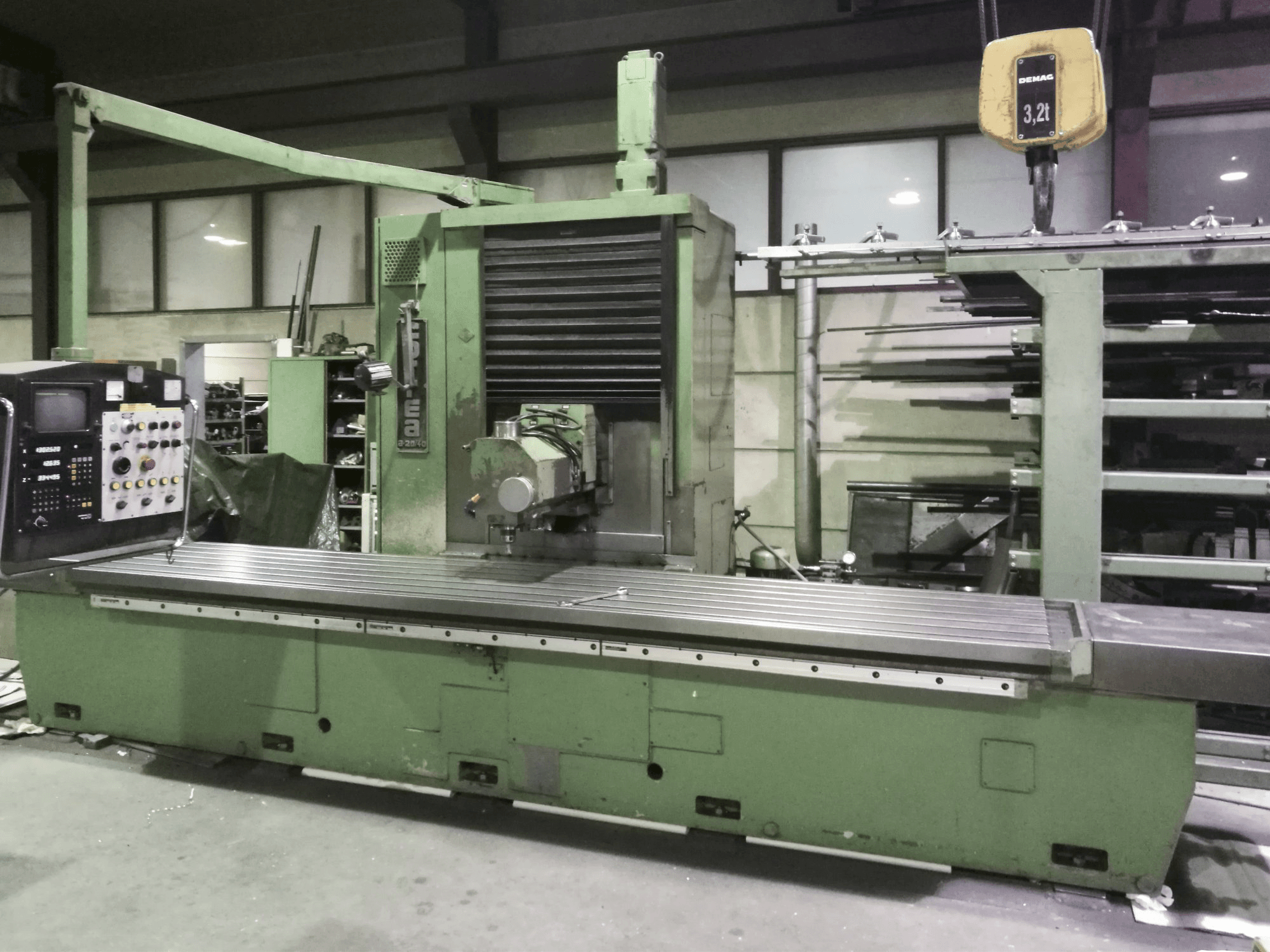 Recht aanzicht van Correa A-20/40 machine