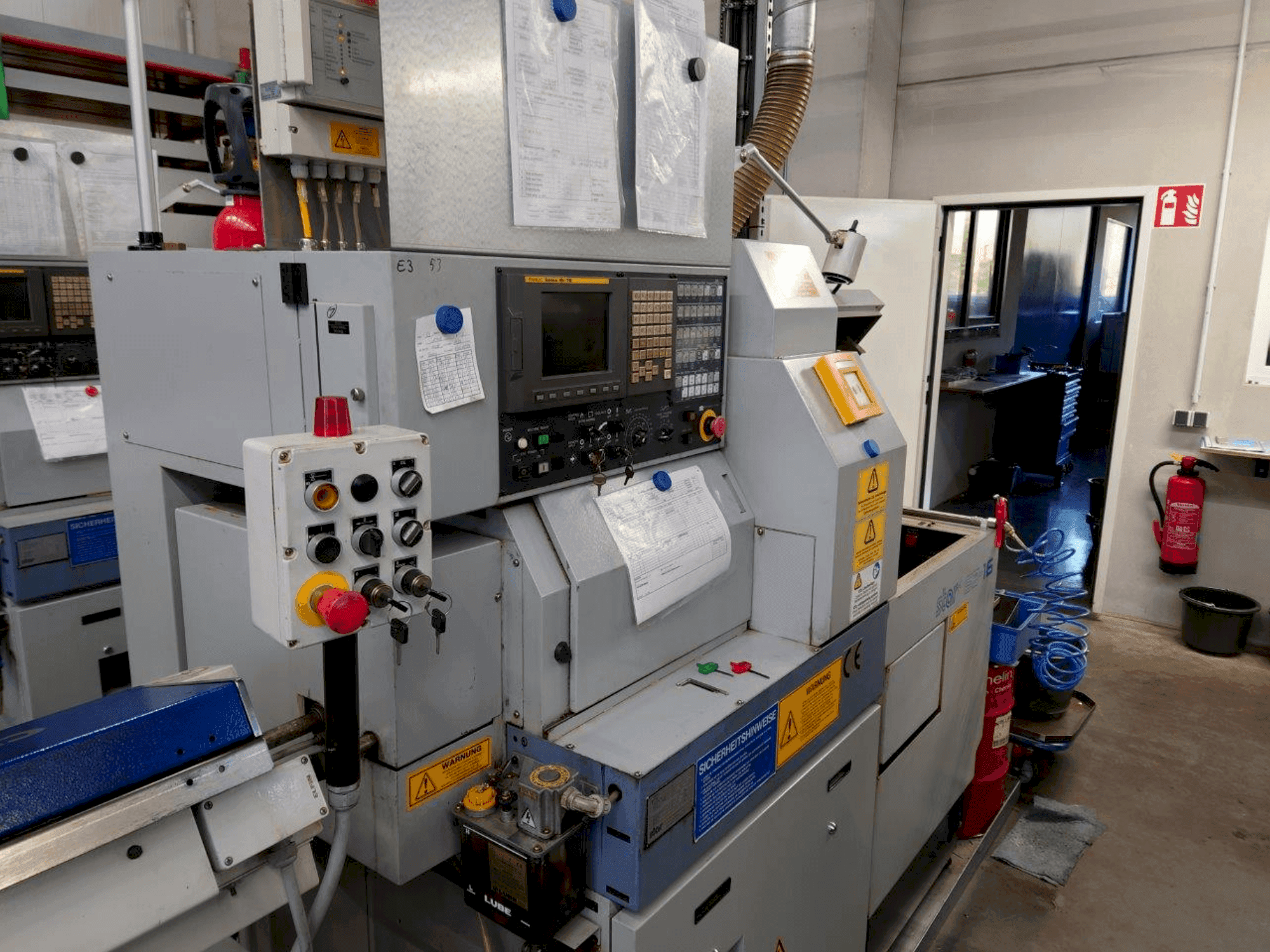 Vooraanzicht van STAR MICRONICS SB-16 machine