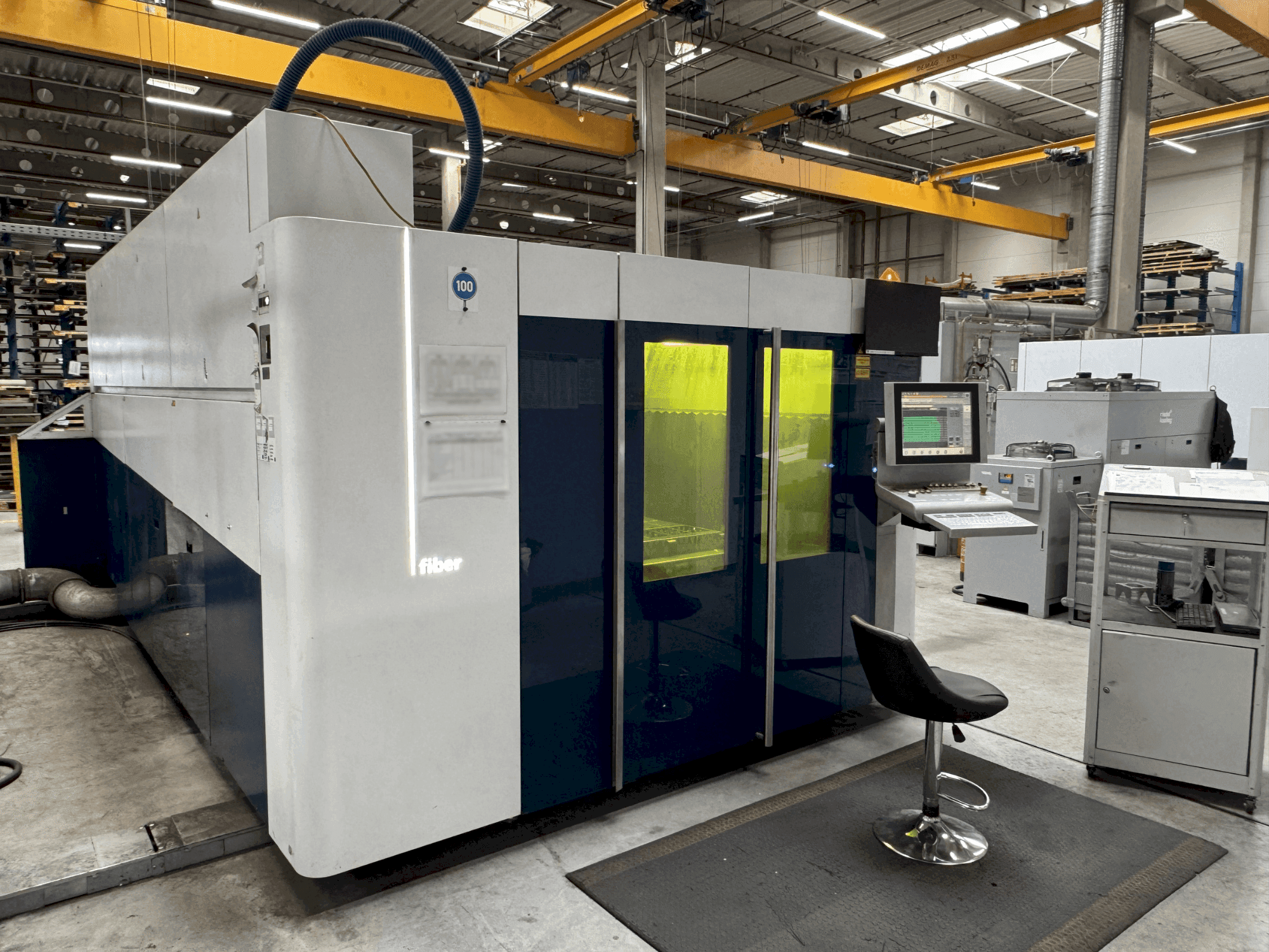Vooraanzicht van TRUMPF TruLaser 5030 Fiber machine