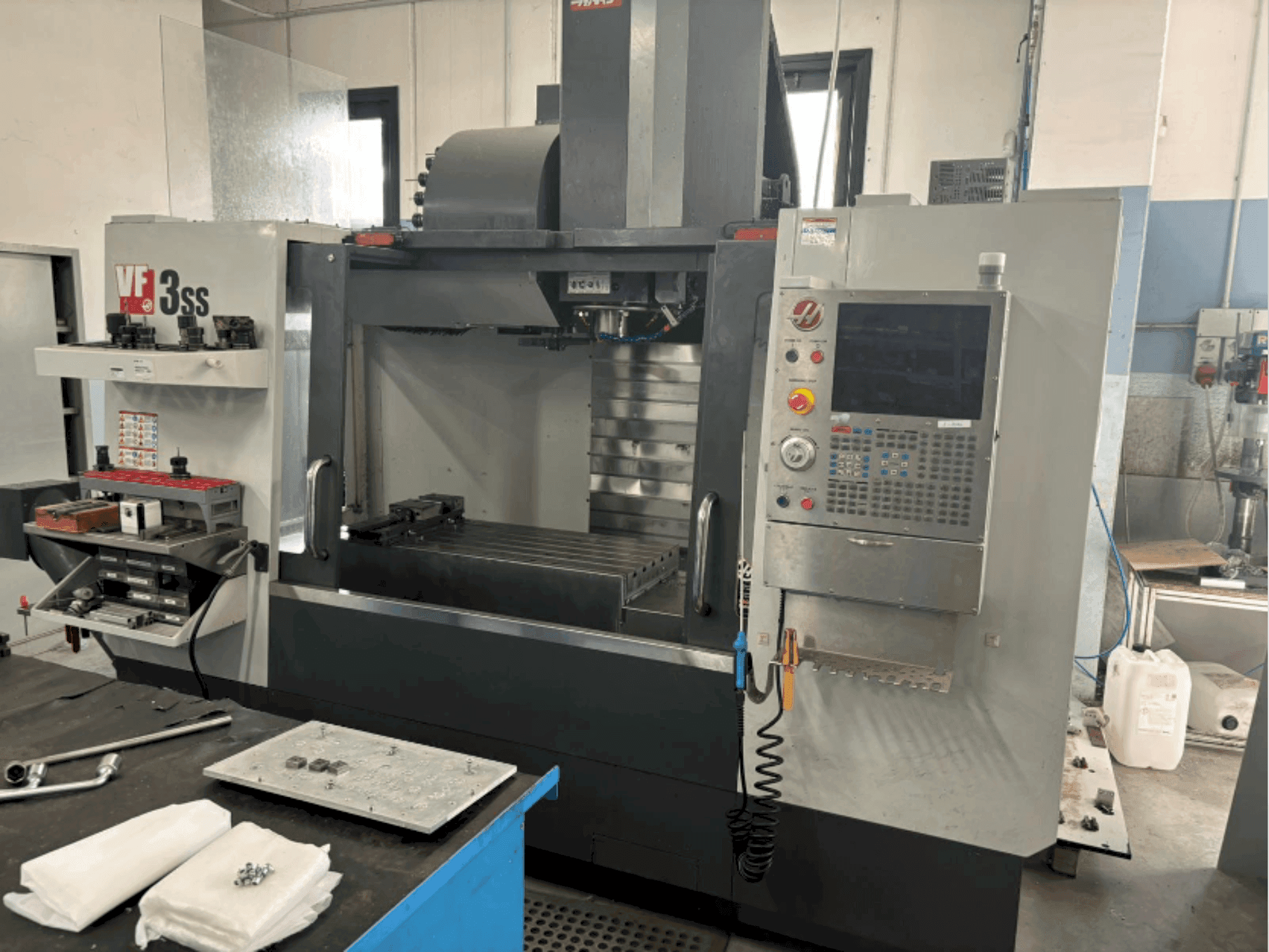 Vooraanzicht van HAAS VF3SS machine