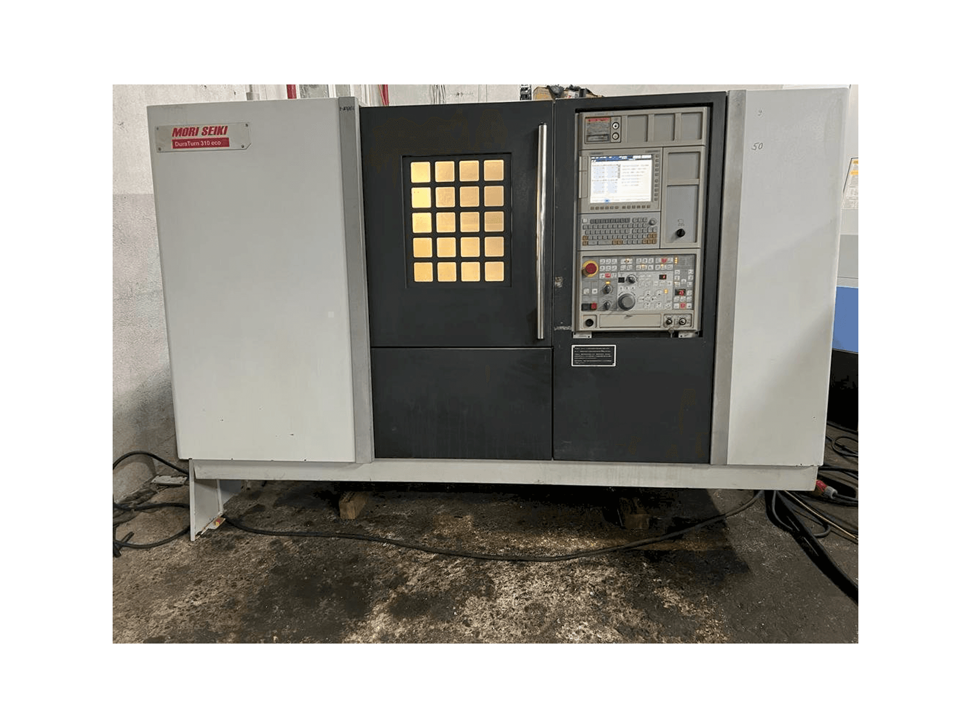 Vooraanzicht van DMG Mori Seiki DuraTurn 310 eco machine