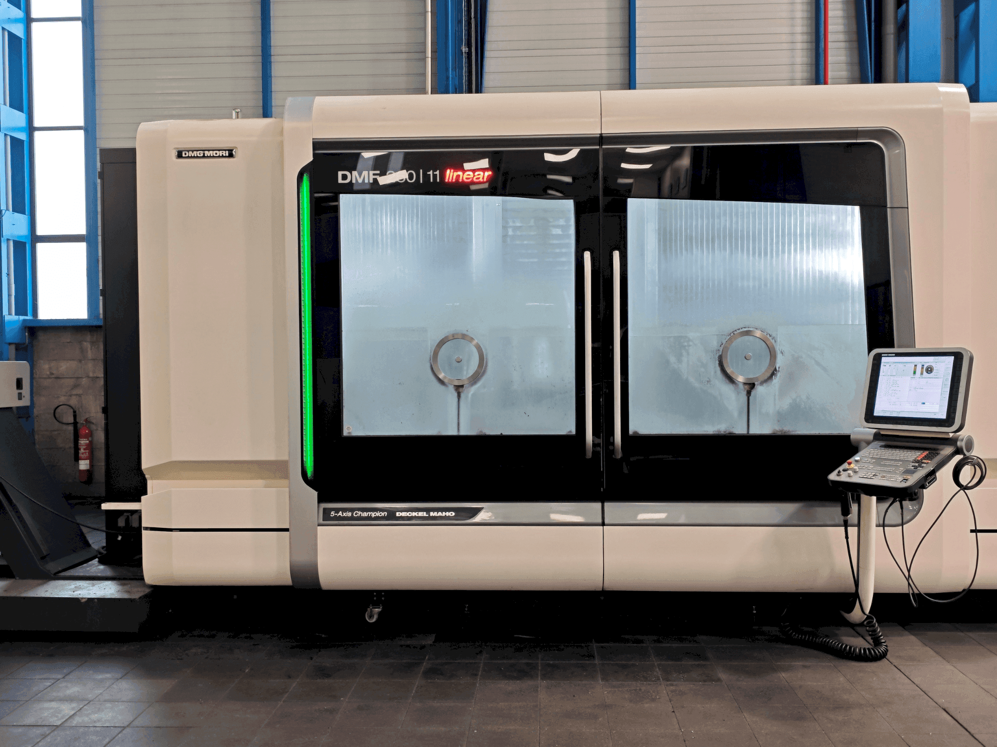 Vooraanzicht van DMG MORI DMF 260-11 Linear machine
