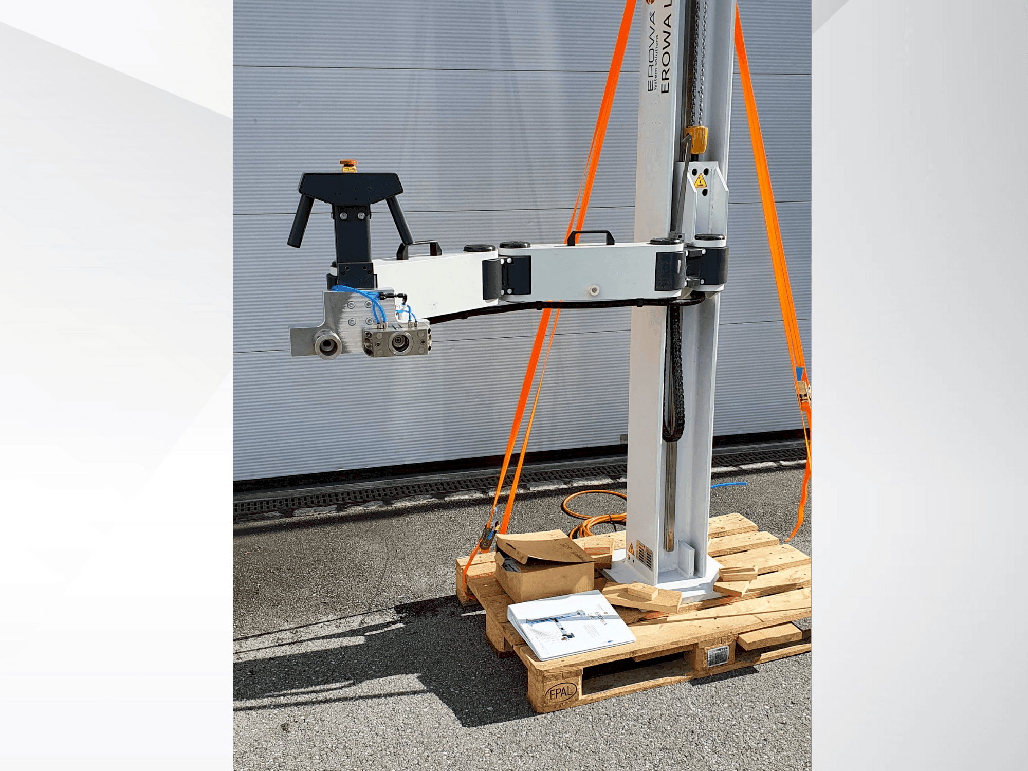 Vooraanzicht van EROWA Lift 250 machine