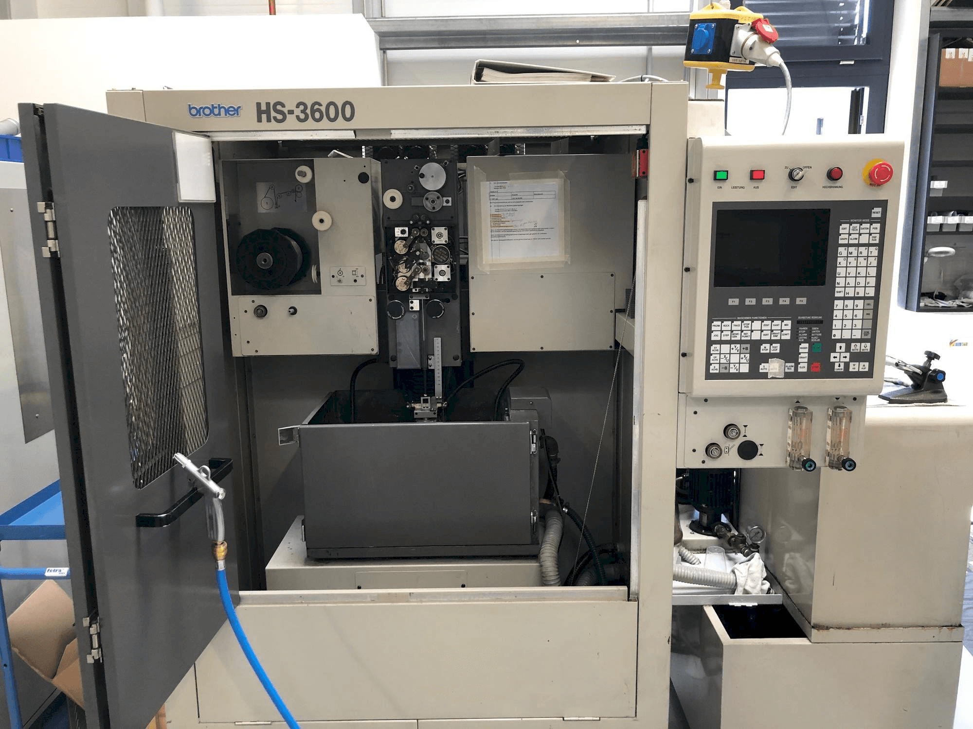 Vooraanzicht van Brother HS-3600 machine