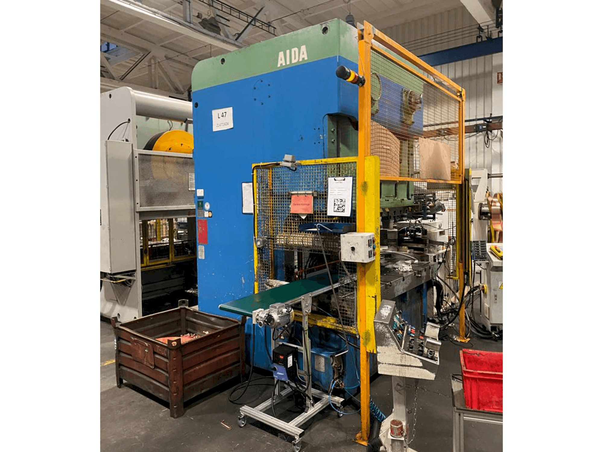 Vooraanzicht van AIDA NC2-1600 (2) machine