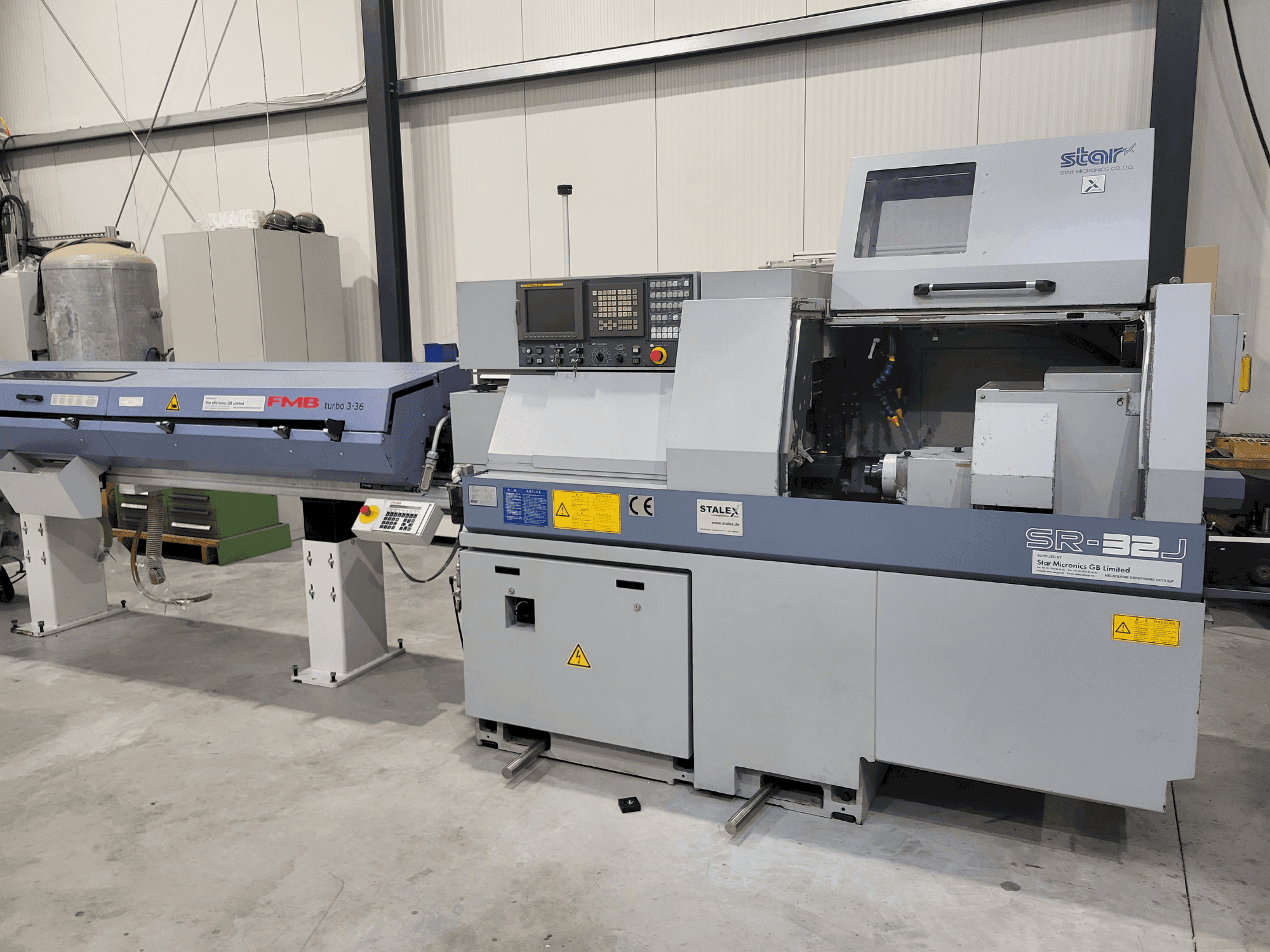 Vooraanzicht van Star SR-32J machine