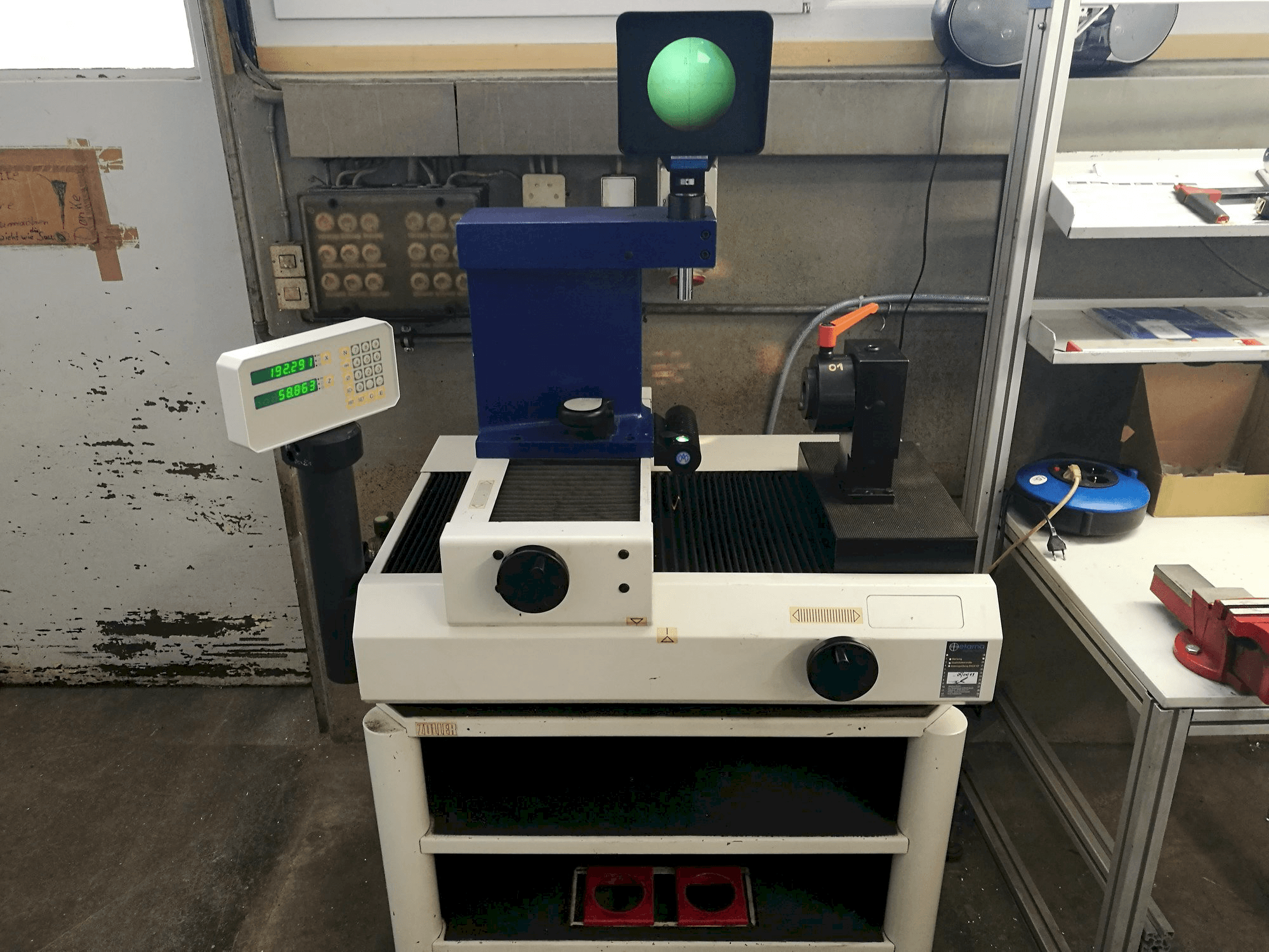 Vooraanzicht van Zoller H420 machine