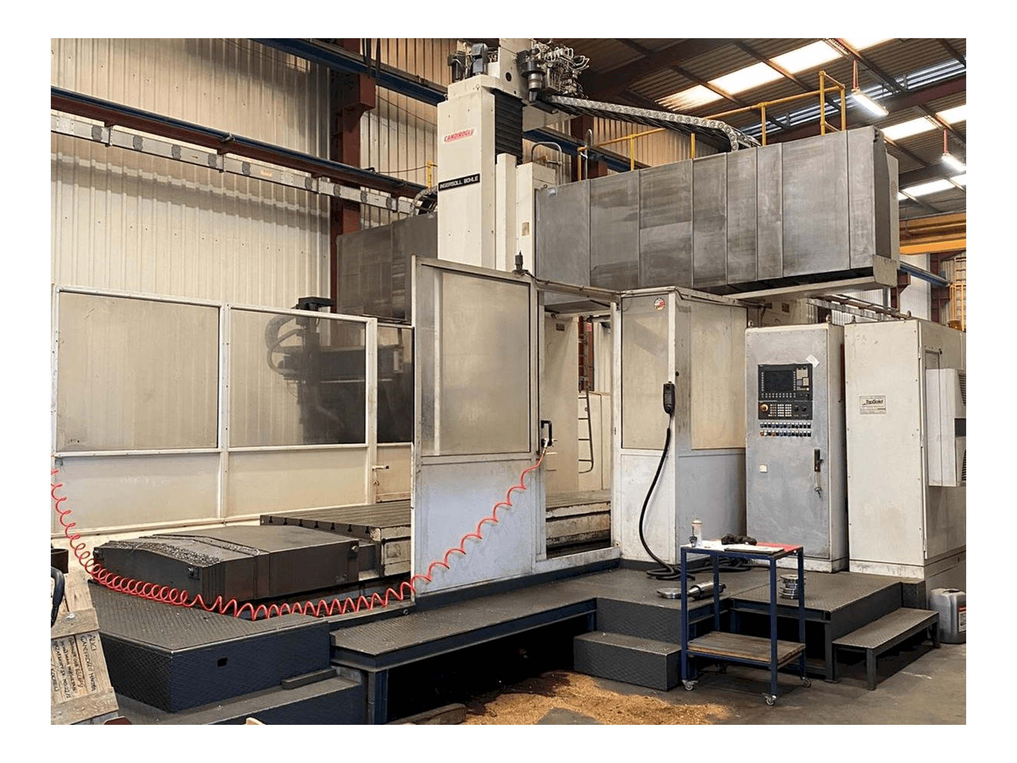 Vooraanzicht van INGERSOL BOHLE Master Center T1 machine