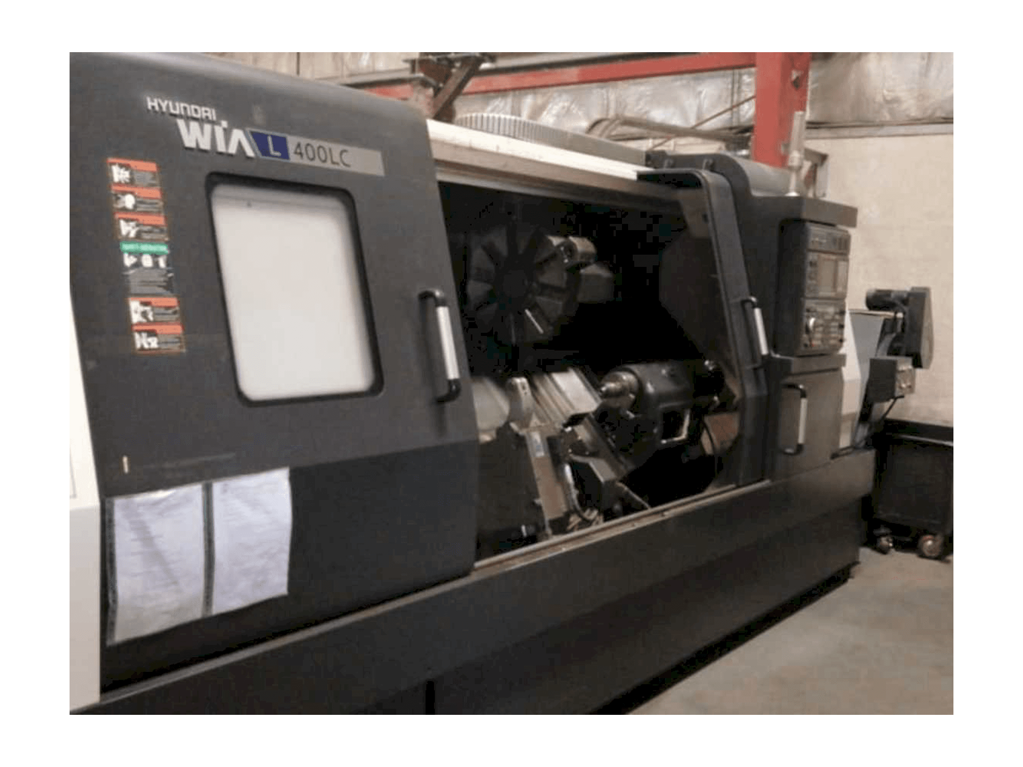 Vooraanzicht van Hyundai Wia L400LC machine