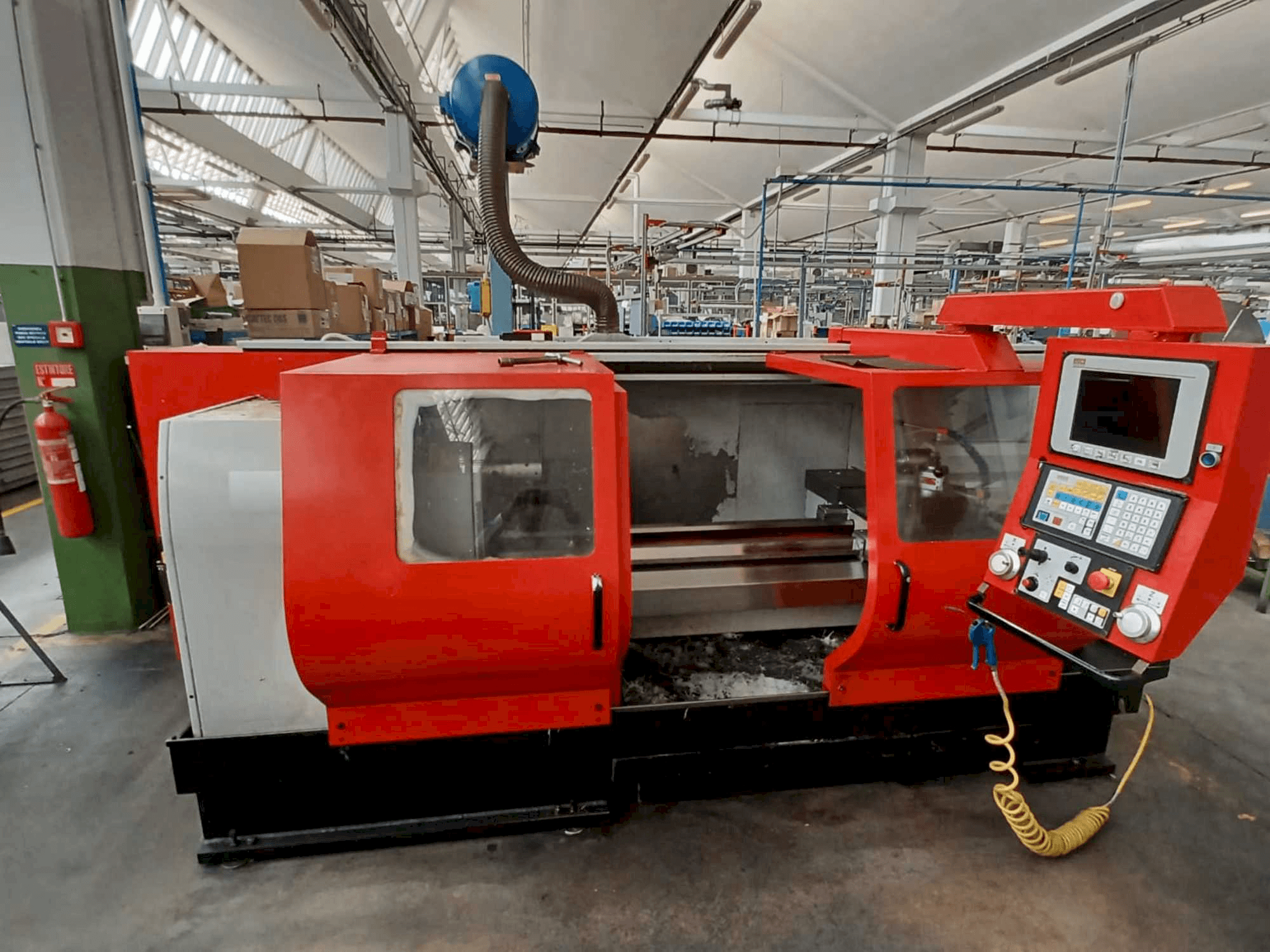 Vooraanzicht van EMCO PADOVANI LABOR E260 machine