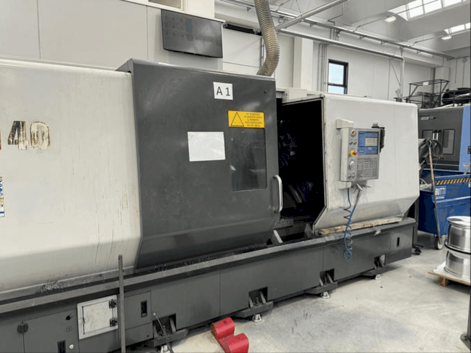 Vooraanzicht van HAAS ST40 machine