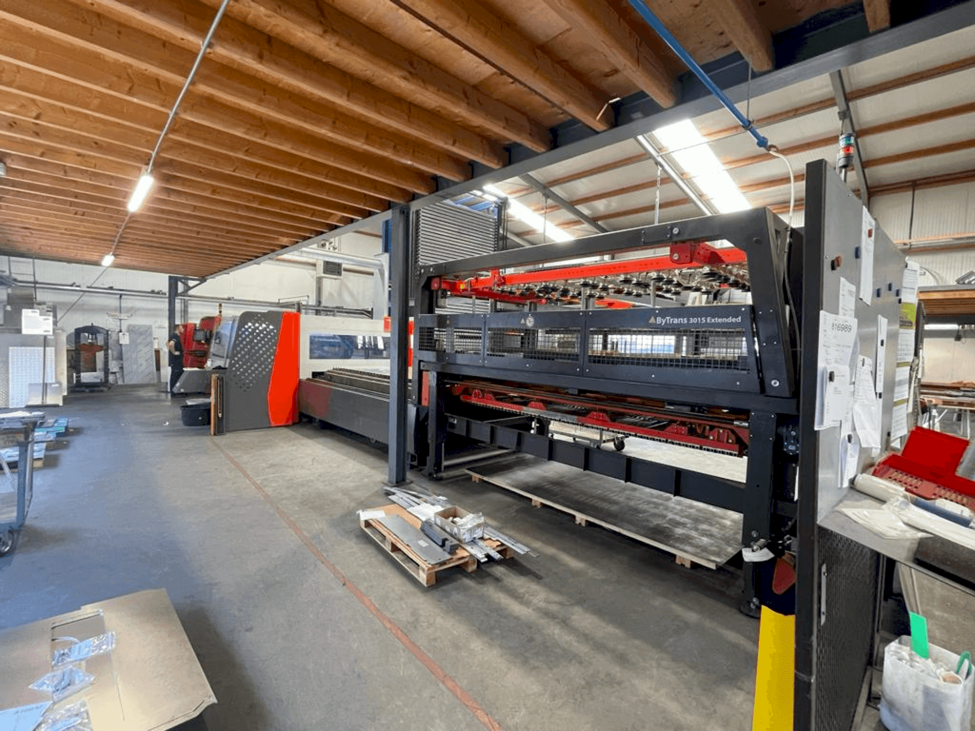 Vooraanzicht van Bystronic ByTrans 3015 Extended machine