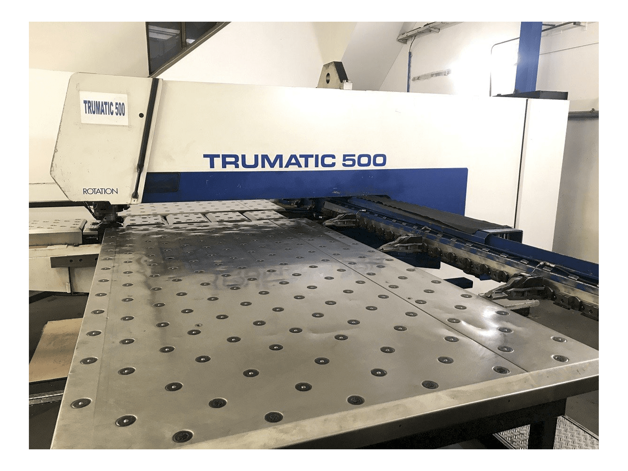 Vooraanzicht van Trumpf Trumatic 500R machine