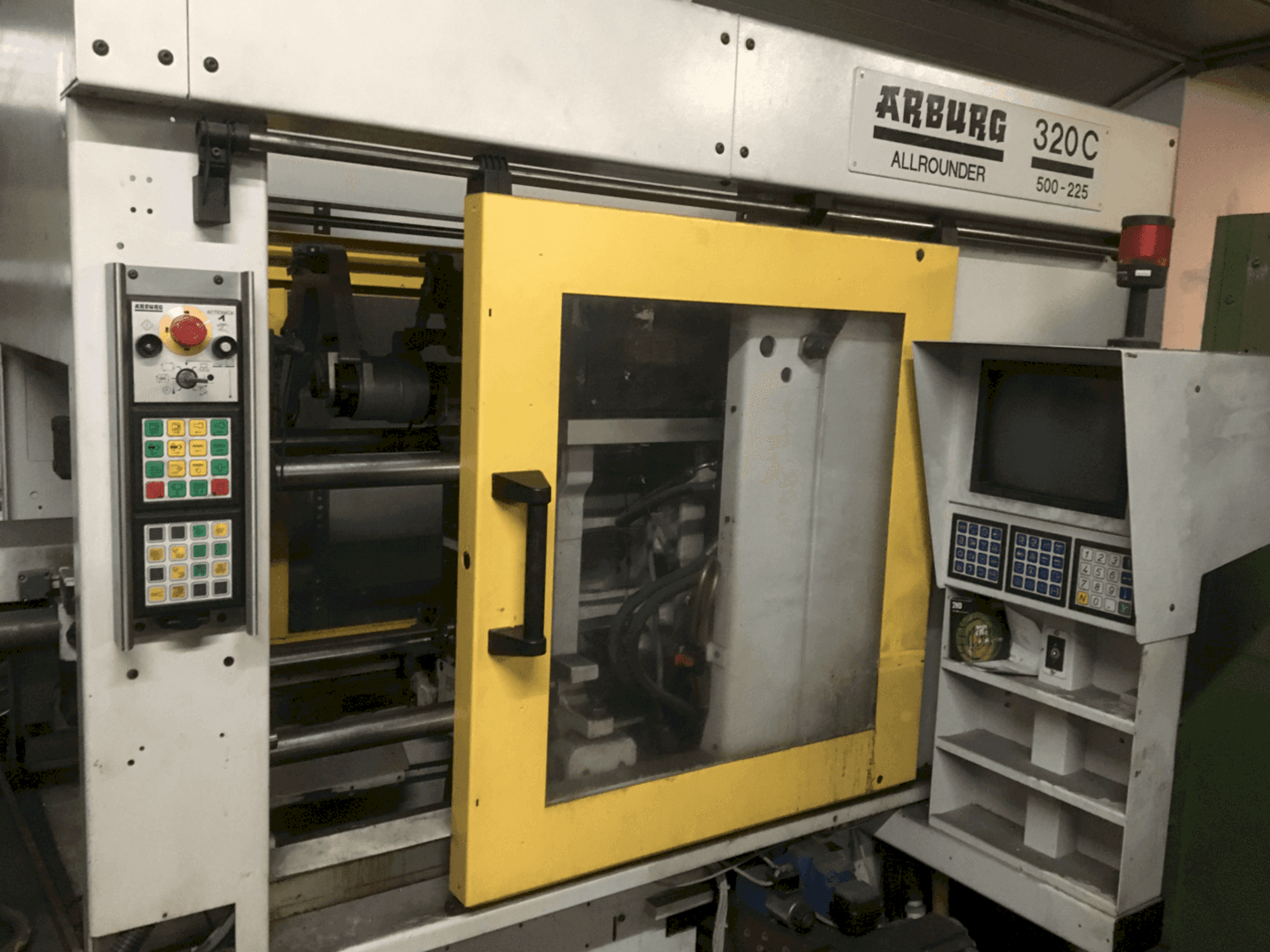 Vooraanzicht van Arburg Allrounder Centex 320 CD-500-225 machine