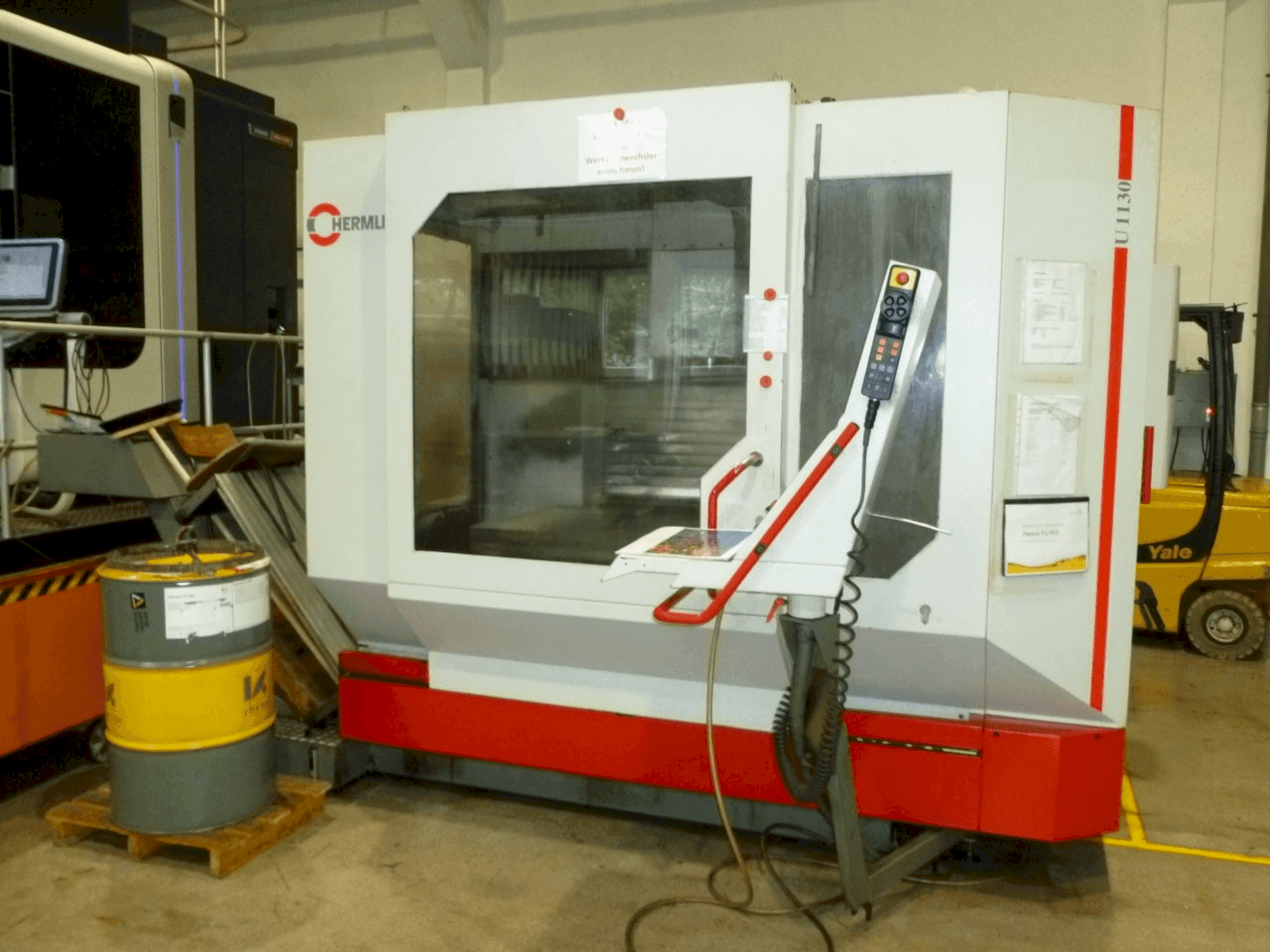 Vooraanzicht van HERMLE U1130 machine
